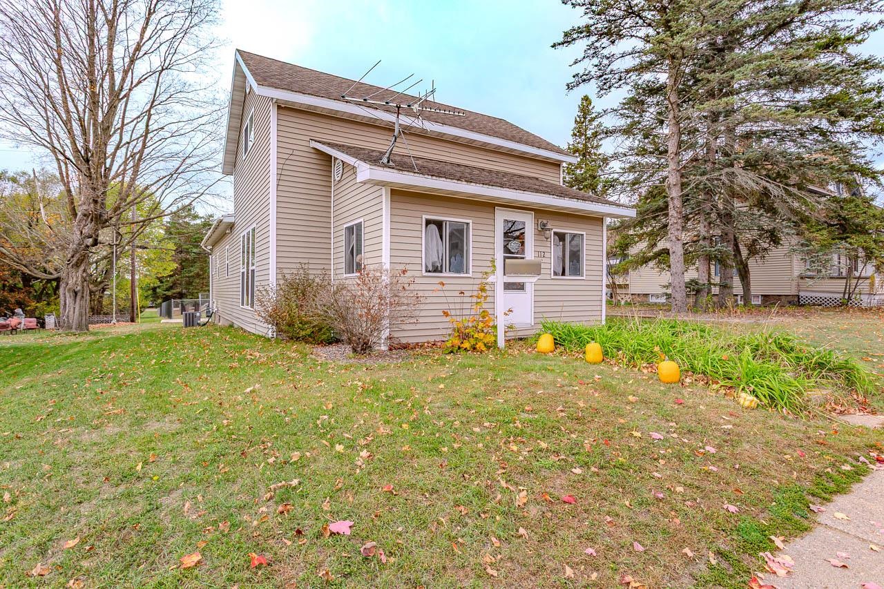 112 S GENESEE STREET, Merrill, Wisconsin 54452, 3 Bedrooms Bedrooms, ,1 BathroomBathrooms,Residential,For Sale,112 S GENESEE STREET,22605153