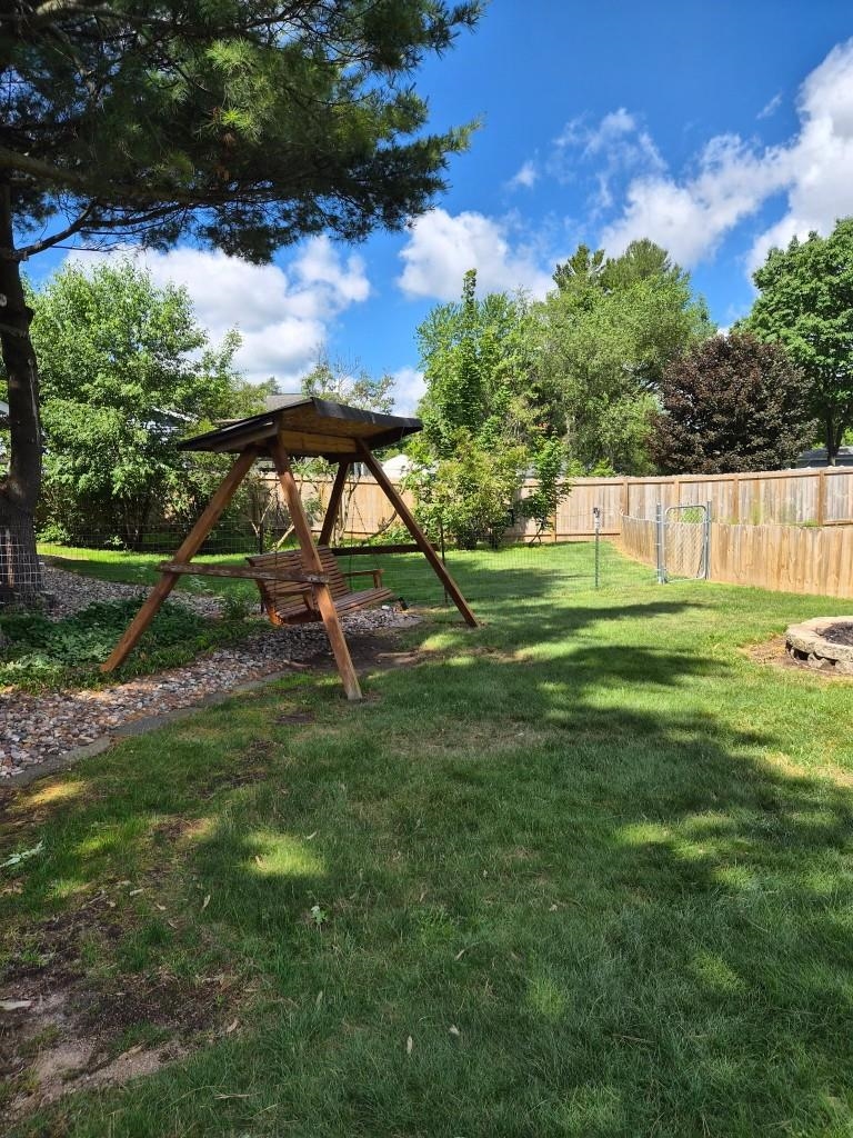 4802 AUGUSTINE AVENUE, Weston, Wisconsin 54476, 5 Bedrooms Bedrooms, ,2 BathroomsBathrooms,Residential,For Sale,4802 AUGUSTINE AVENUE,22605154