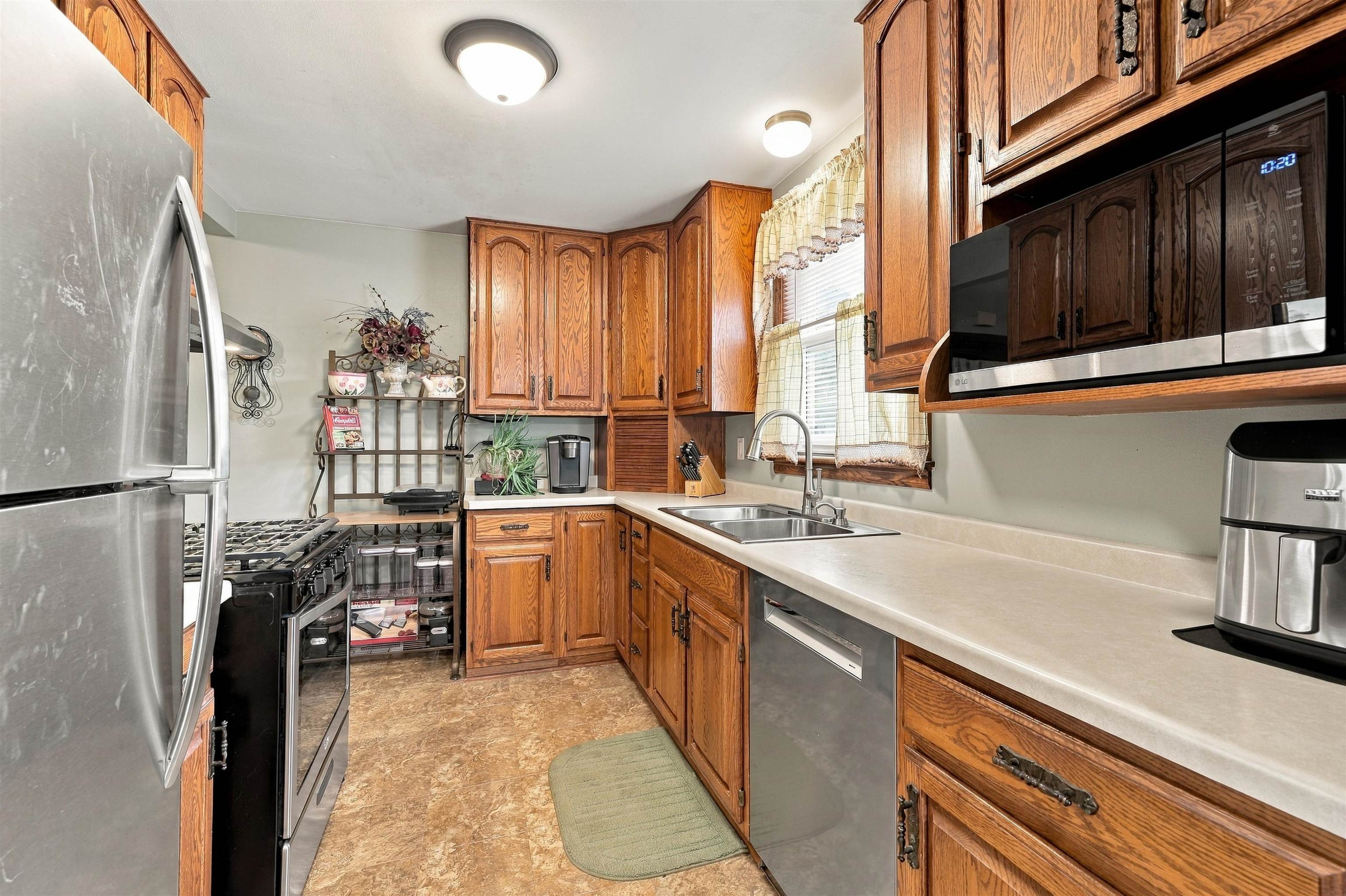 2217 ILLINOIS AVENUE, Stevens Point, Wisconsin 54481, 2 Bedrooms Bedrooms, ,1 BathroomBathrooms,Residential,For Sale,2217 ILLINOIS AVENUE,22605155