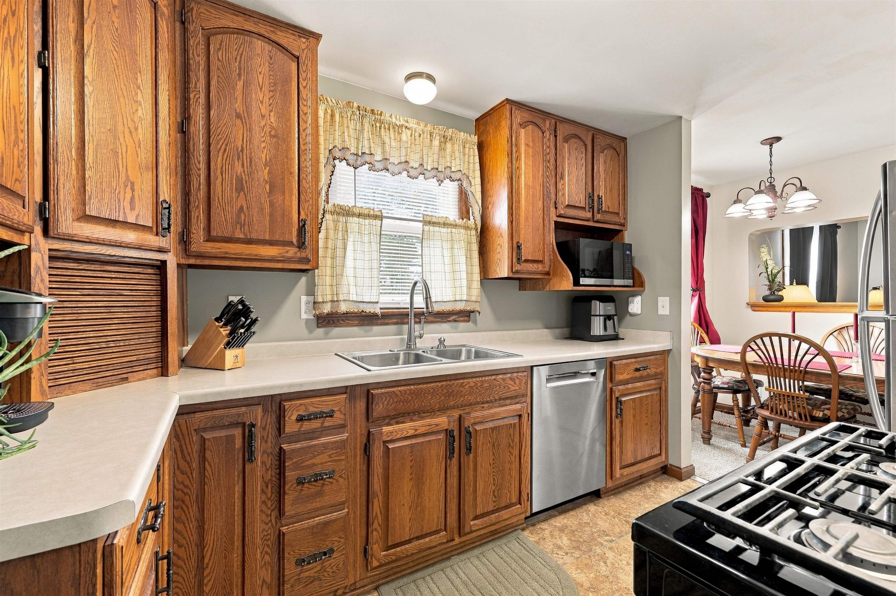 2217 ILLINOIS AVENUE, Stevens Point, Wisconsin 54481, 2 Bedrooms Bedrooms, ,1 BathroomBathrooms,Residential,For Sale,2217 ILLINOIS AVENUE,22605155
