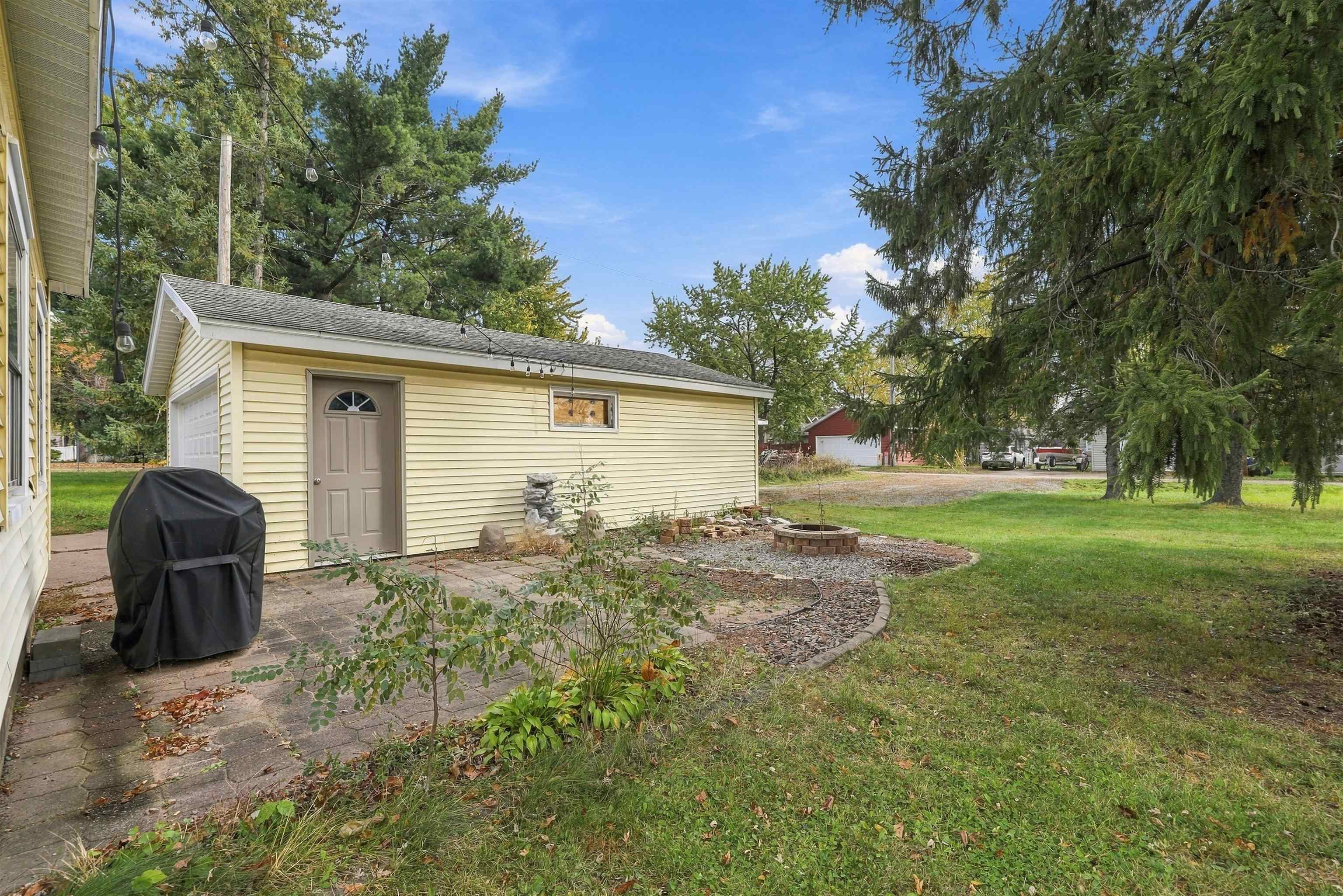 2217 ILLINOIS AVENUE, Stevens Point, Wisconsin 54481, 2 Bedrooms Bedrooms, ,1 BathroomBathrooms,Residential,For Sale,2217 ILLINOIS AVENUE,22605155