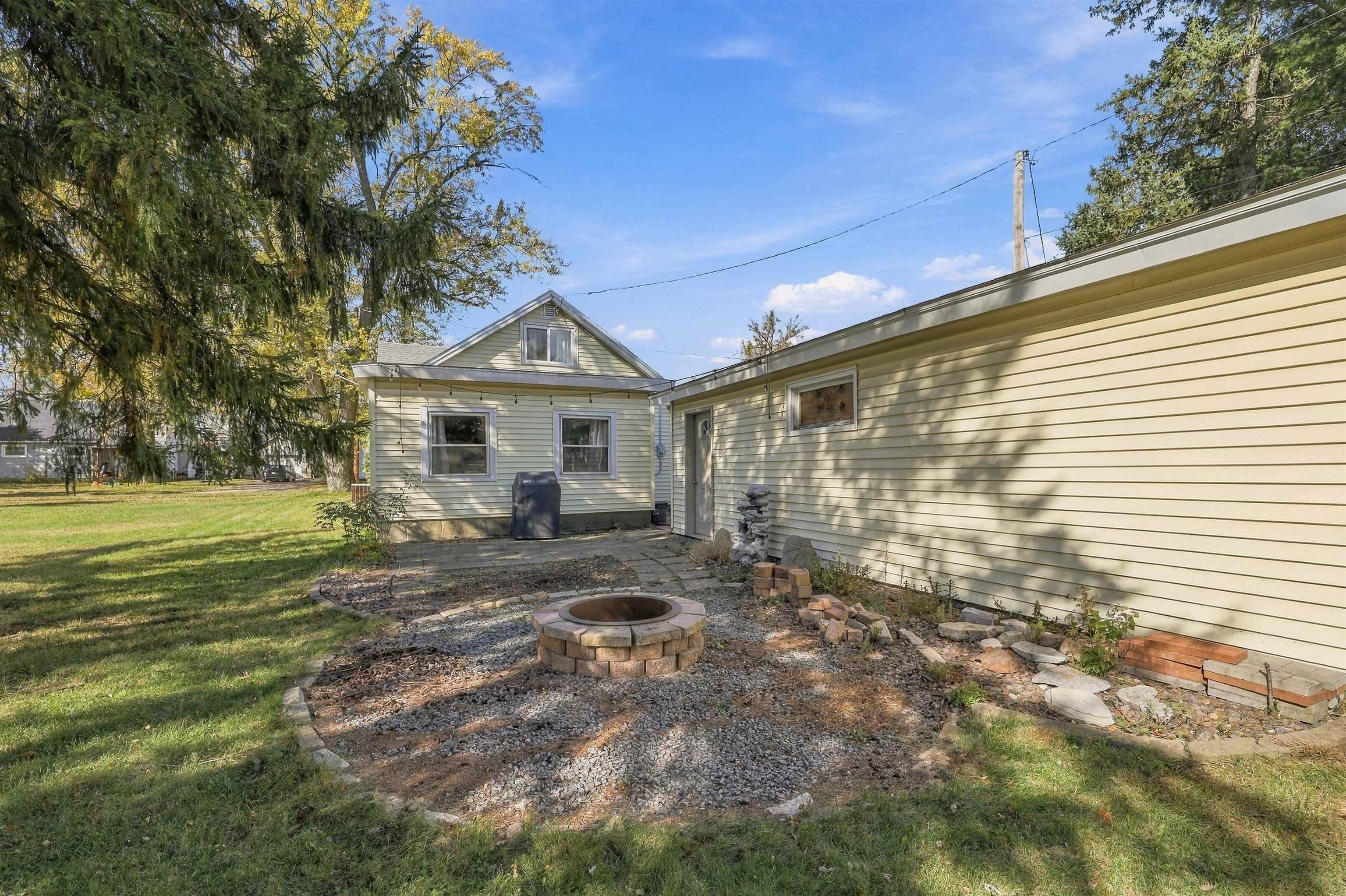 2217 ILLINOIS AVENUE, Stevens Point, Wisconsin 54481, 2 Bedrooms Bedrooms, ,1 BathroomBathrooms,Residential,For Sale,2217 ILLINOIS AVENUE,22605155