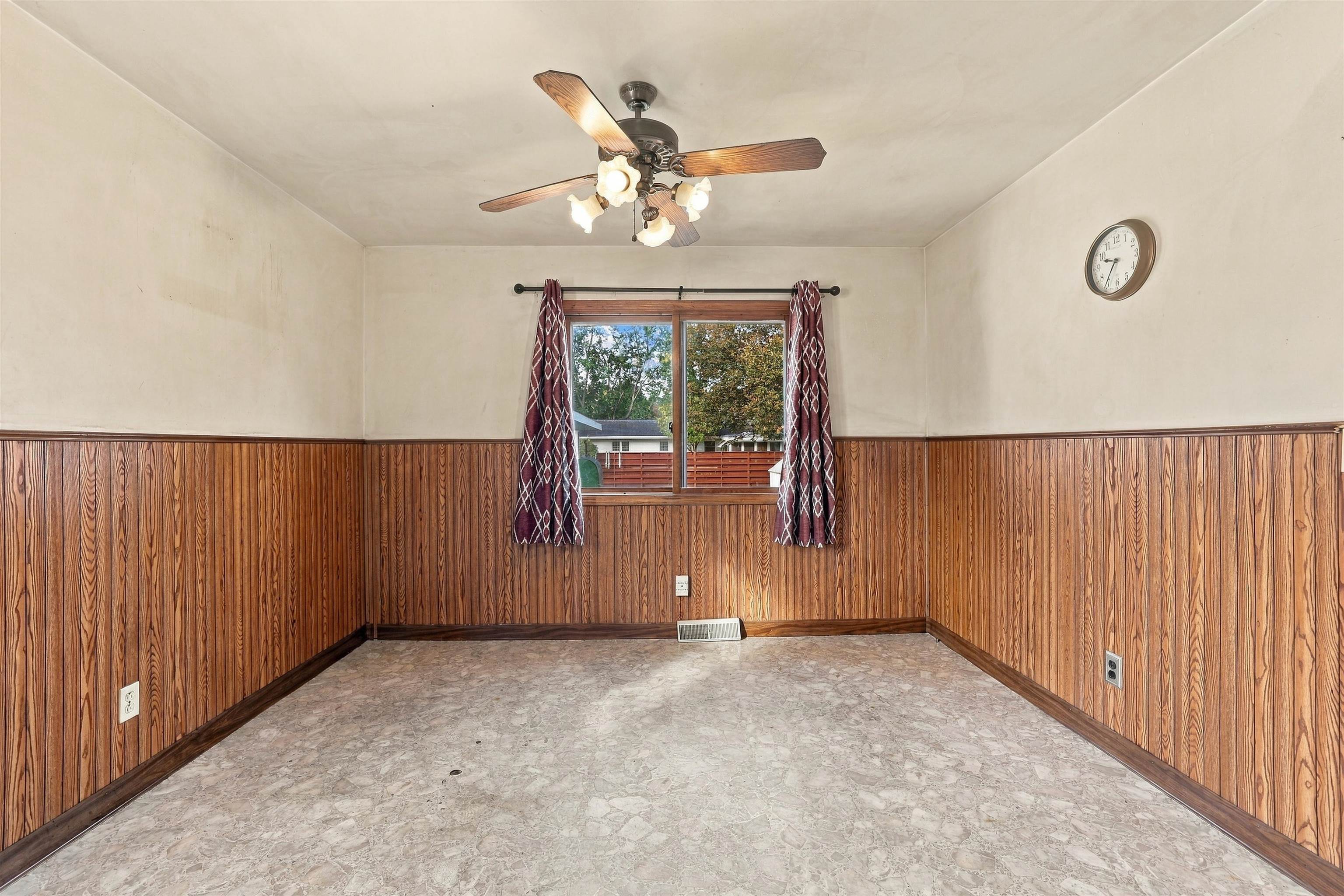 3298 LINDBERGH AVENUE, Stevens Point, Wisconsin 54481, 4 Bedrooms Bedrooms, ,1 BathroomBathrooms,Residential,For Sale,3298 LINDBERGH AVENUE,22605157