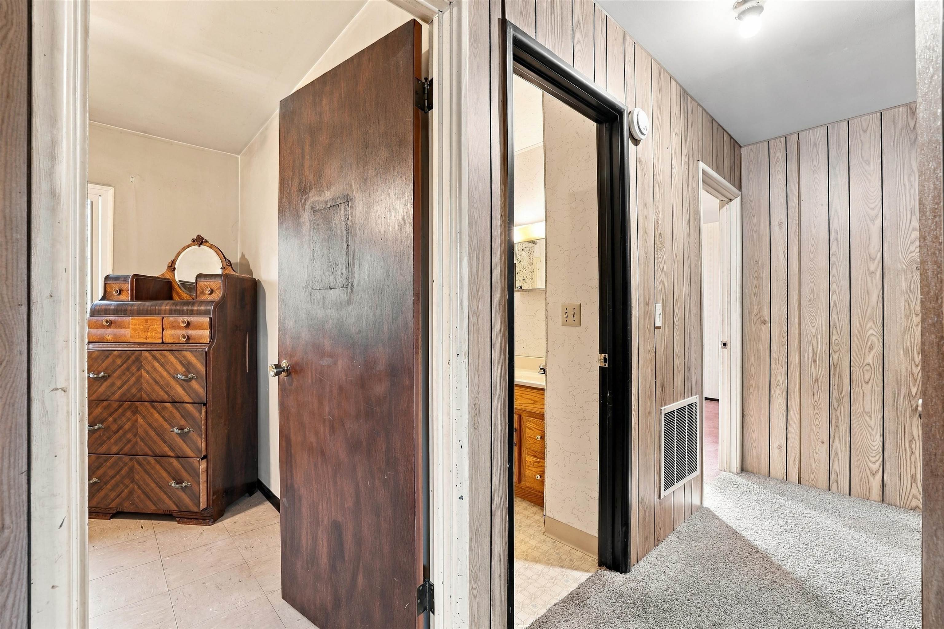 3298 LINDBERGH AVENUE, Stevens Point, Wisconsin 54481, 4 Bedrooms Bedrooms, ,1 BathroomBathrooms,Residential,For Sale,3298 LINDBERGH AVENUE,22605157