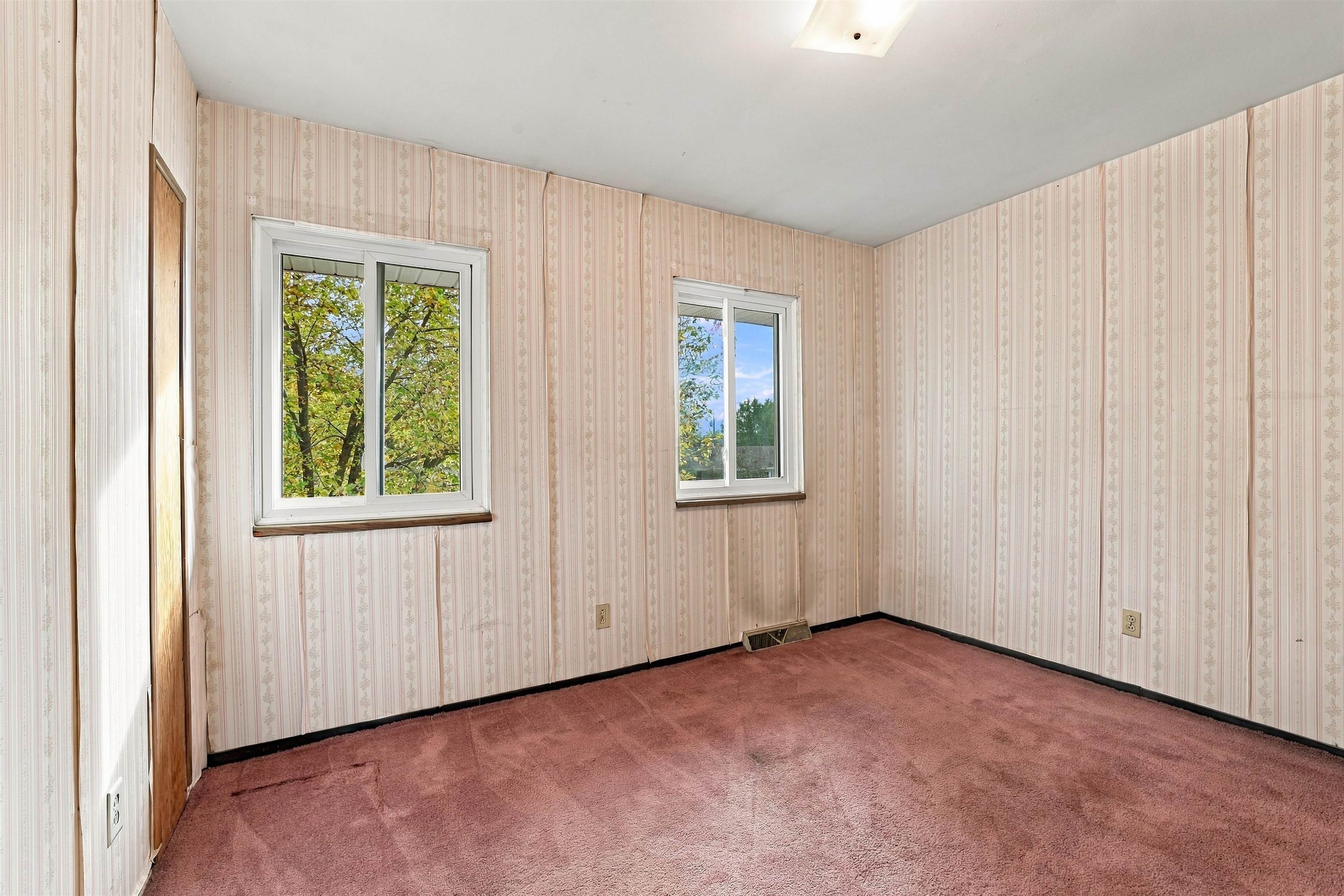 3298 LINDBERGH AVENUE, Stevens Point, Wisconsin 54481, 4 Bedrooms Bedrooms, ,1 BathroomBathrooms,Residential,For Sale,3298 LINDBERGH AVENUE,22605157