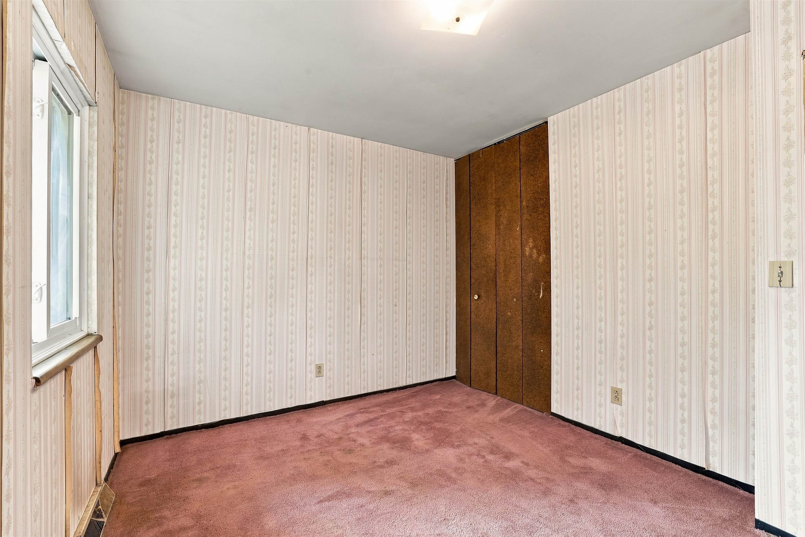 3298 LINDBERGH AVENUE, Stevens Point, Wisconsin 54481, 4 Bedrooms Bedrooms, ,1 BathroomBathrooms,Residential,For Sale,3298 LINDBERGH AVENUE,22605157