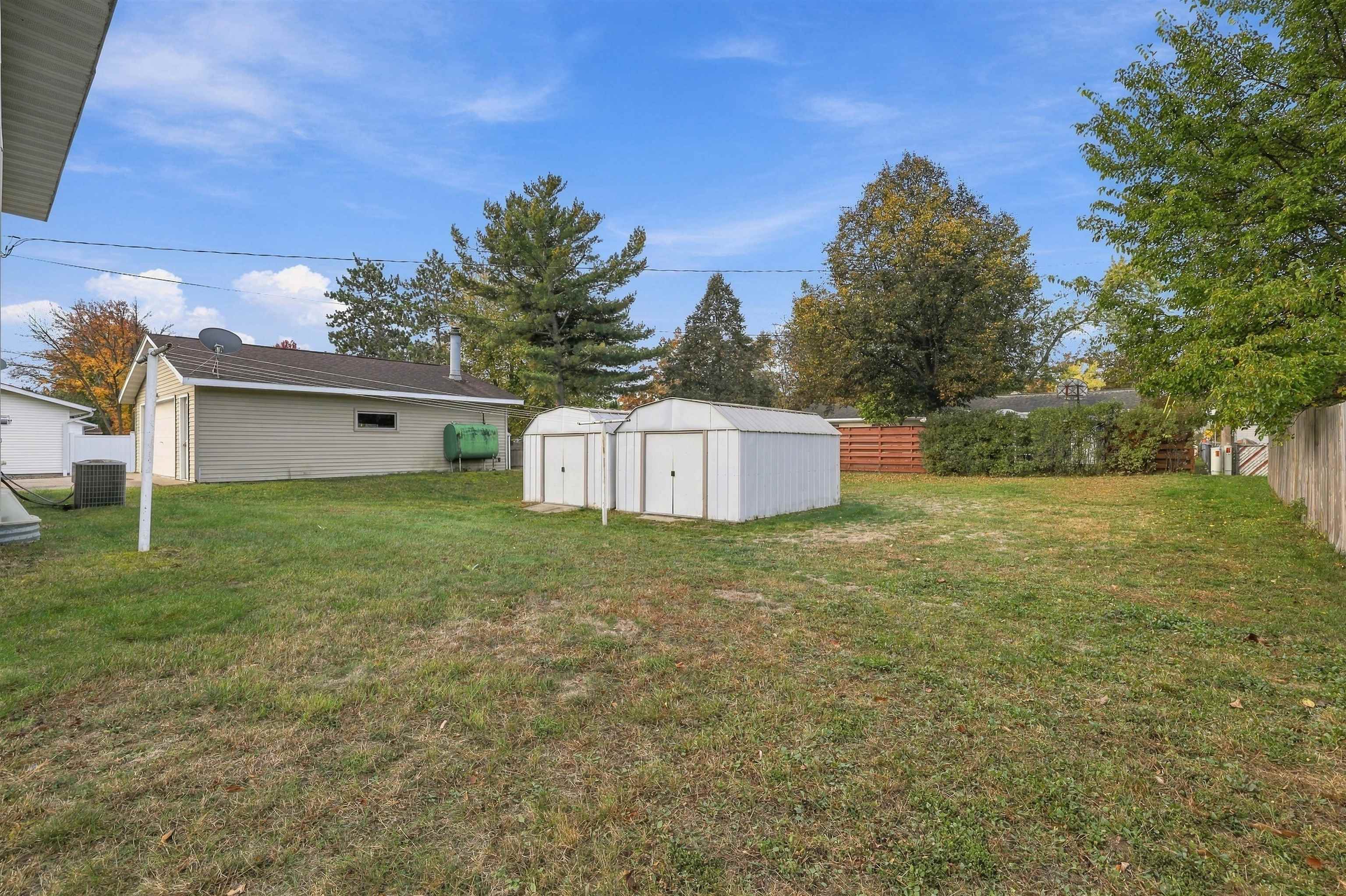 3298 LINDBERGH AVENUE, Stevens Point, Wisconsin 54481, 4 Bedrooms Bedrooms, ,1 BathroomBathrooms,Residential,For Sale,3298 LINDBERGH AVENUE,22605157