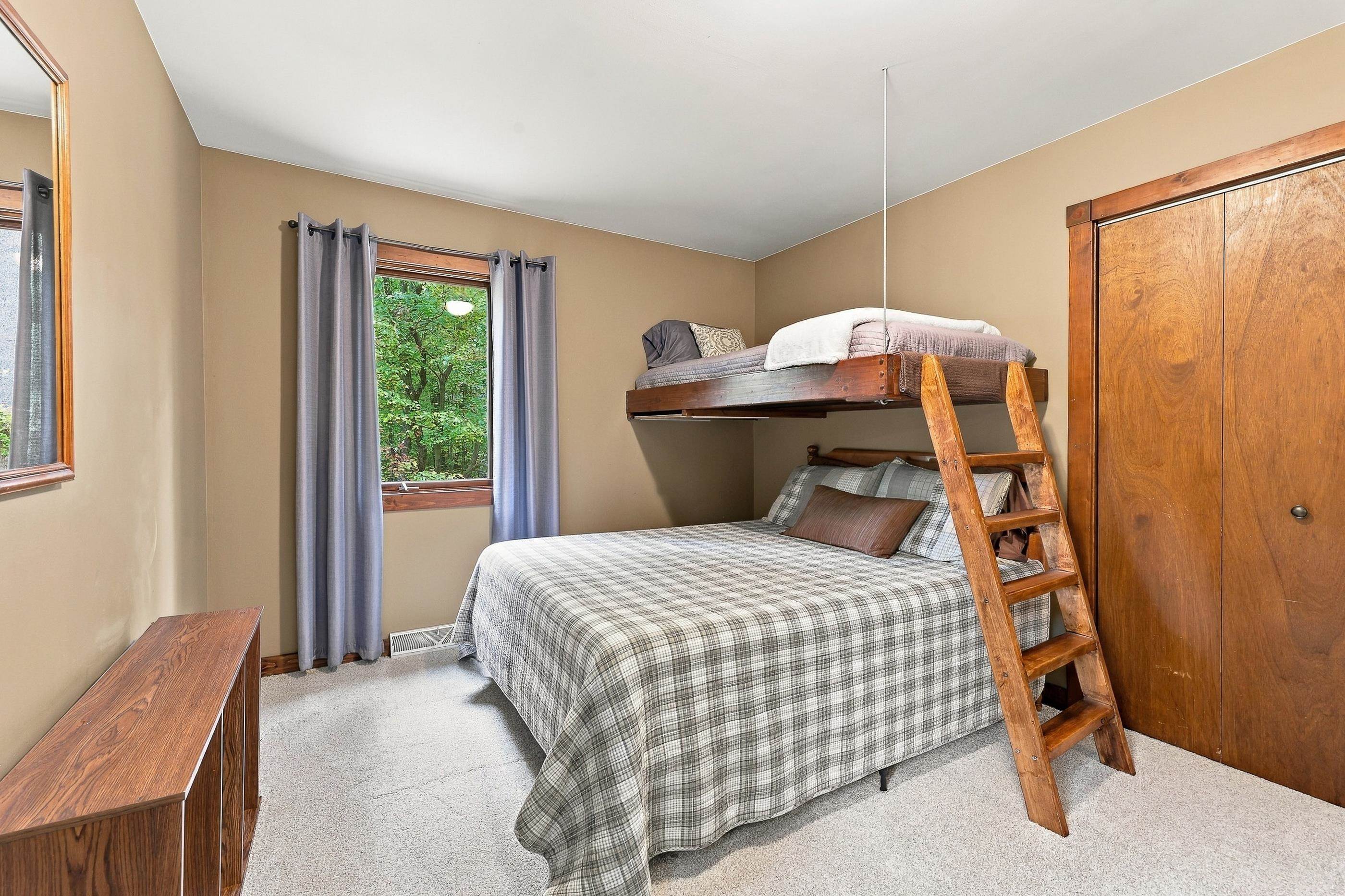 E2578 LINDEE LANE, Waupaca, Wisconsin 54981, 3 Bedrooms Bedrooms, ,2 BathroomsBathrooms,Residential,For Sale,E2578 LINDEE LANE,22605158