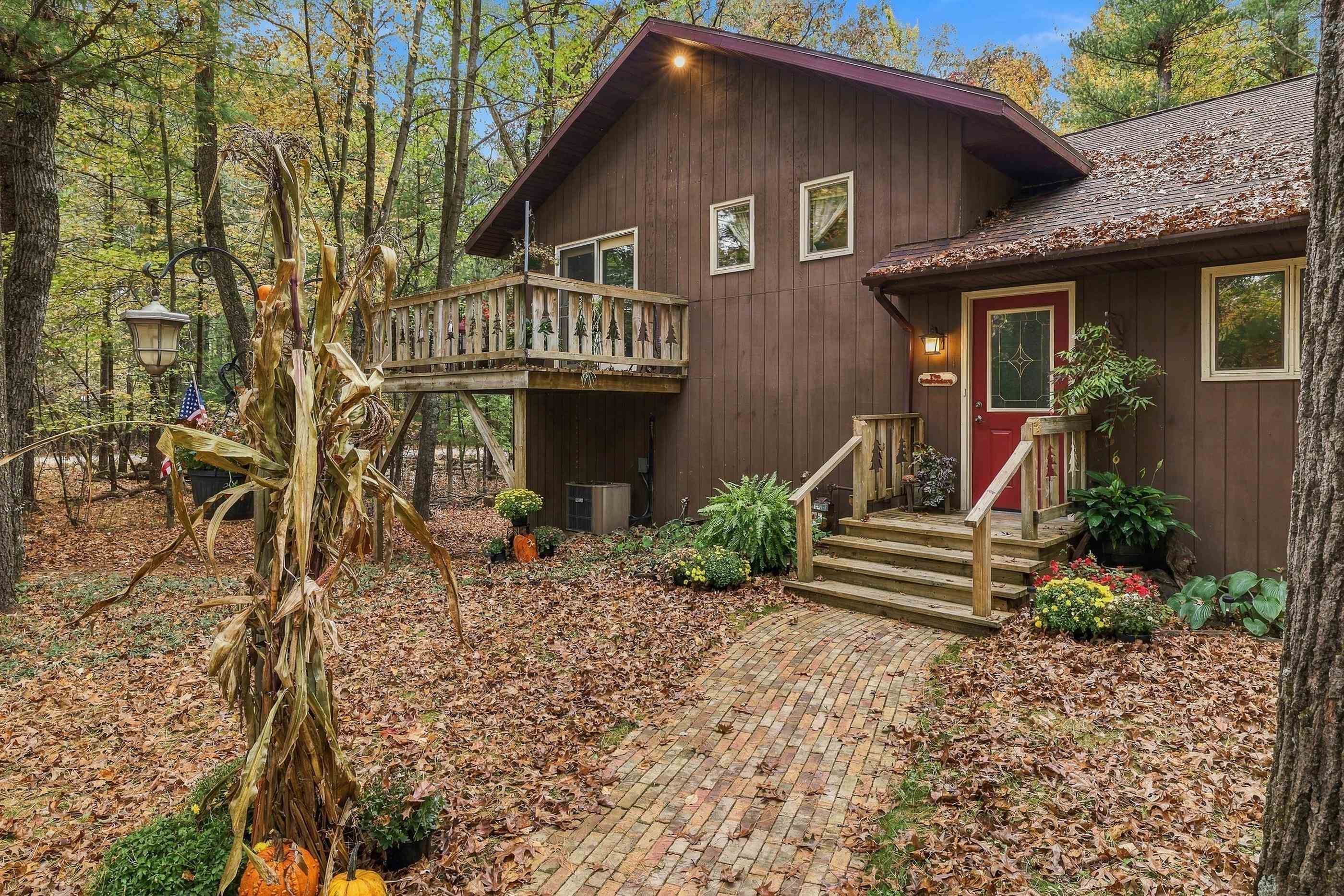 E2578 LINDEE LANE, Waupaca, Wisconsin 54981, 3 Bedrooms Bedrooms, ,2 BathroomsBathrooms,Residential,For Sale,E2578 LINDEE LANE,22605158