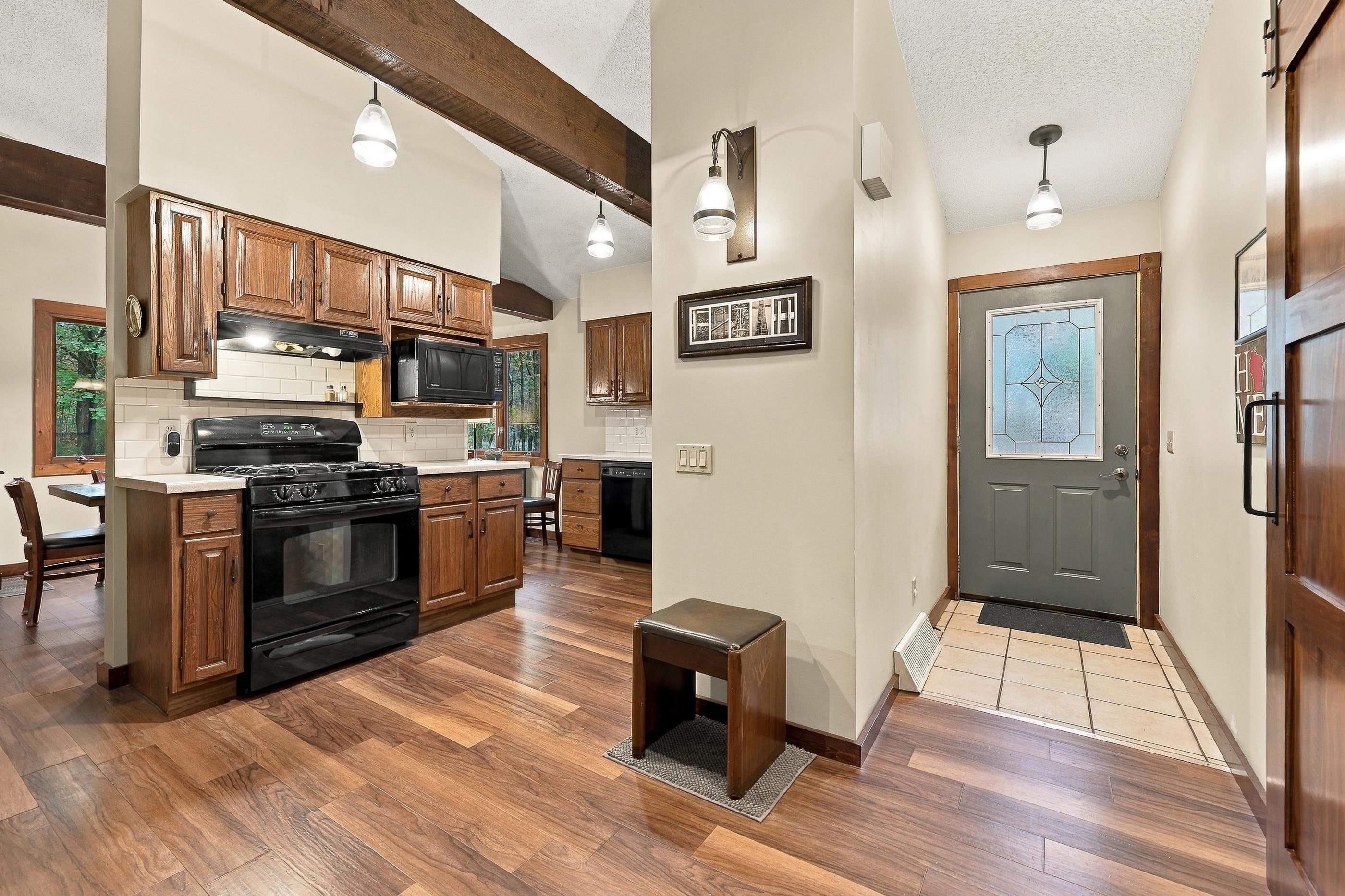 E2578 LINDEE LANE, Waupaca, Wisconsin 54981, 3 Bedrooms Bedrooms, ,2 BathroomsBathrooms,Residential,For Sale,E2578 LINDEE LANE,22605158