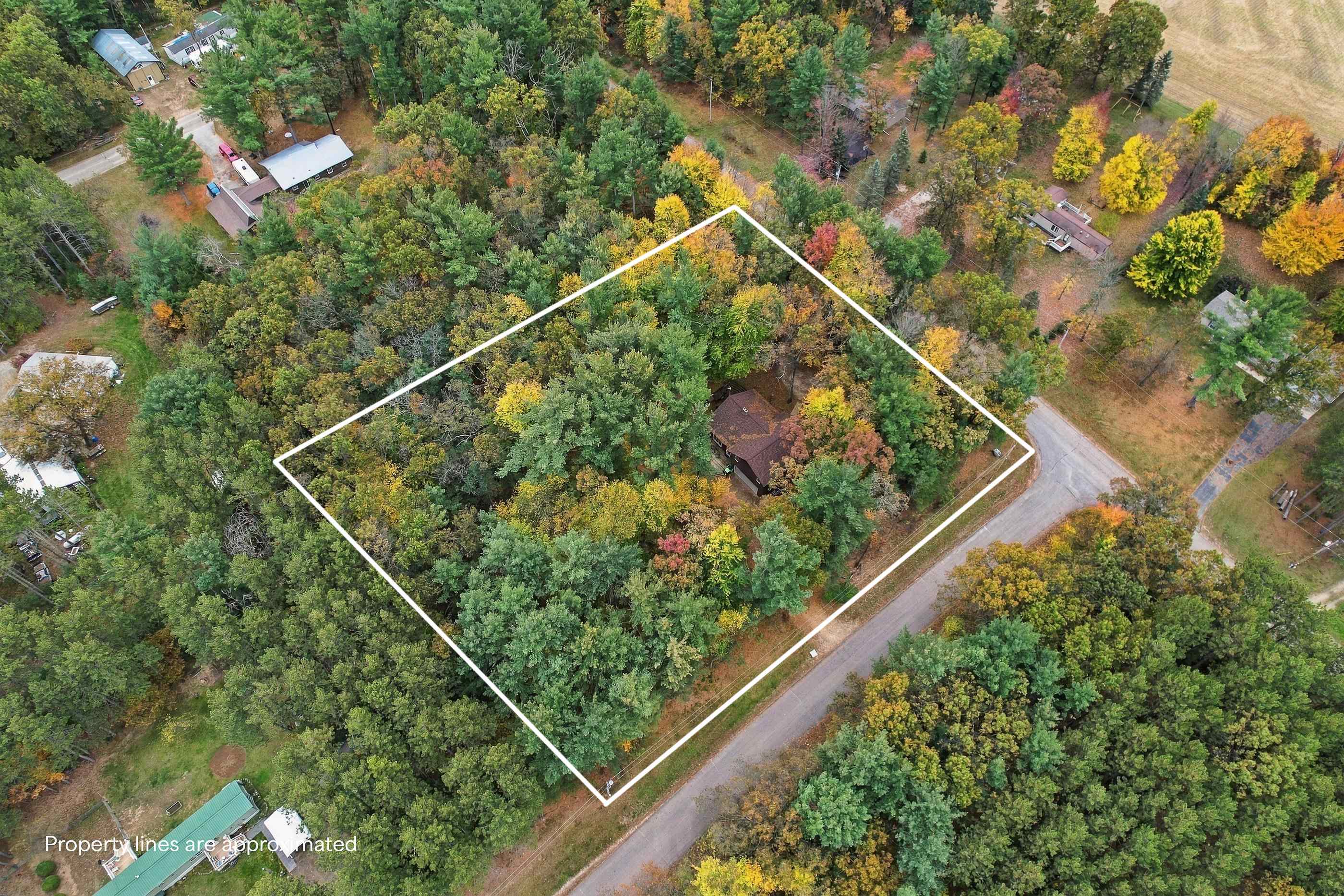 E2578 LINDEE LANE, Waupaca, Wisconsin 54981, 3 Bedrooms Bedrooms, ,2 BathroomsBathrooms,Residential,For Sale,E2578 LINDEE LANE,22605158
