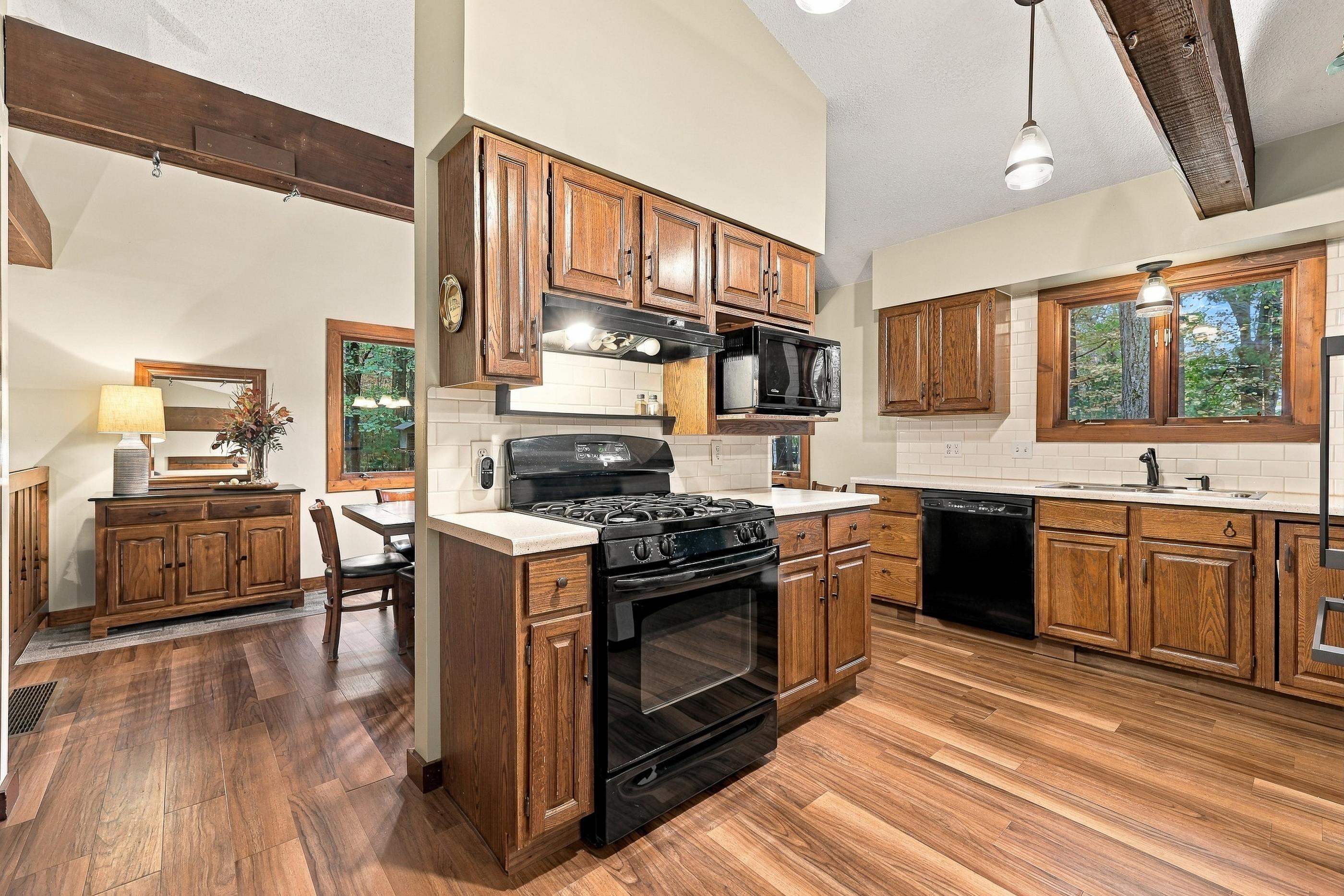 E2578 LINDEE LANE, Waupaca, Wisconsin 54981, 3 Bedrooms Bedrooms, ,2 BathroomsBathrooms,Residential,For Sale,E2578 LINDEE LANE,22605158