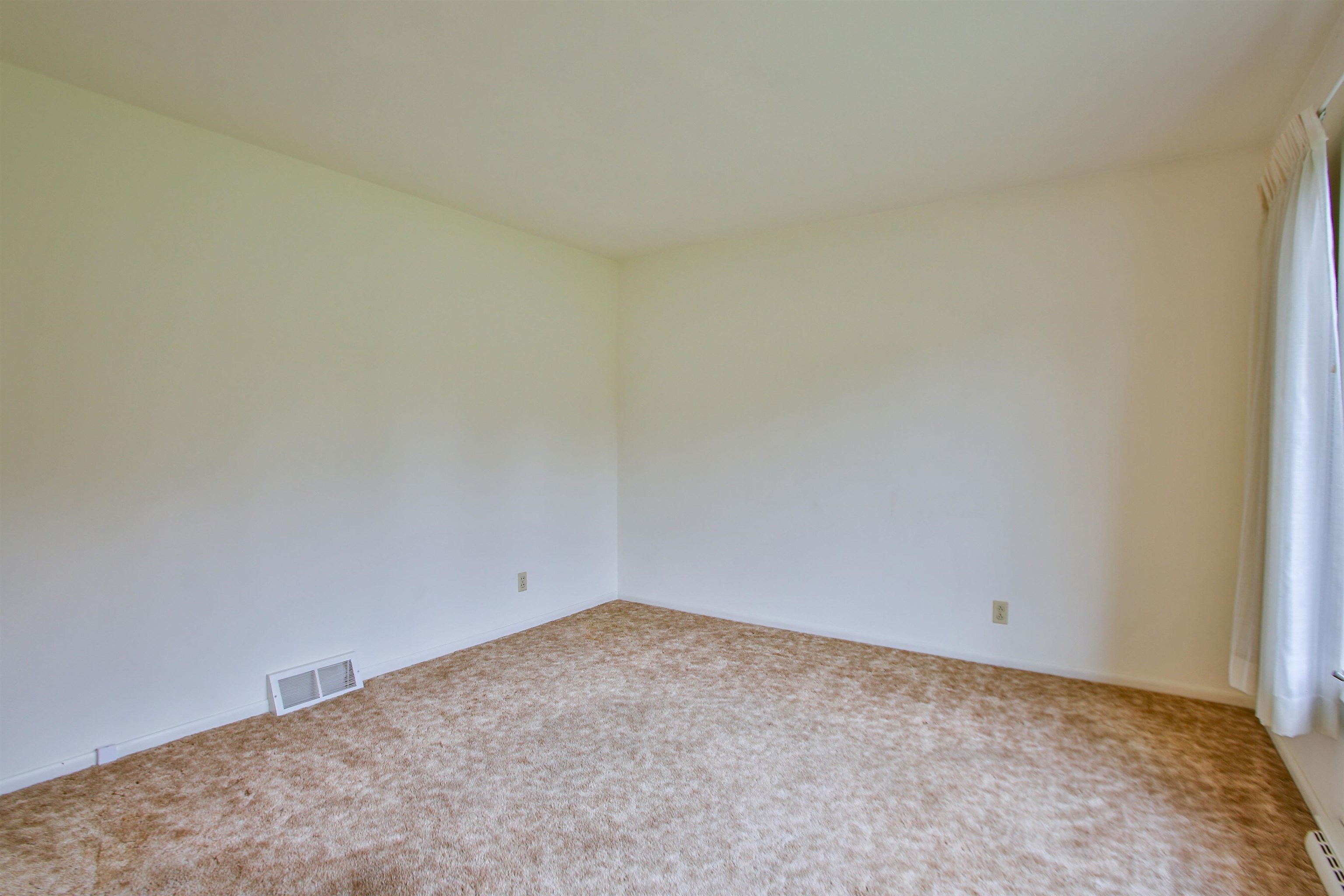 1402 EVERGREEN ROAD, Wausau, Wisconsin 54403, 3 Bedrooms Bedrooms, ,1 BathroomBathrooms,Residential,For Sale,1402 EVERGREEN ROAD,22605161