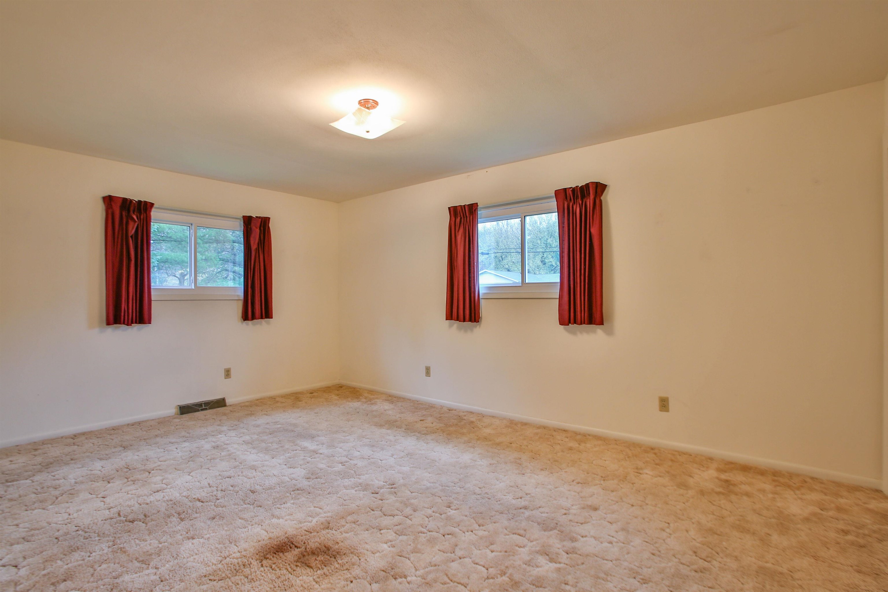 1402 EVERGREEN ROAD, Wausau, Wisconsin 54403, 3 Bedrooms Bedrooms, ,1 BathroomBathrooms,Residential,For Sale,1402 EVERGREEN ROAD,22605161