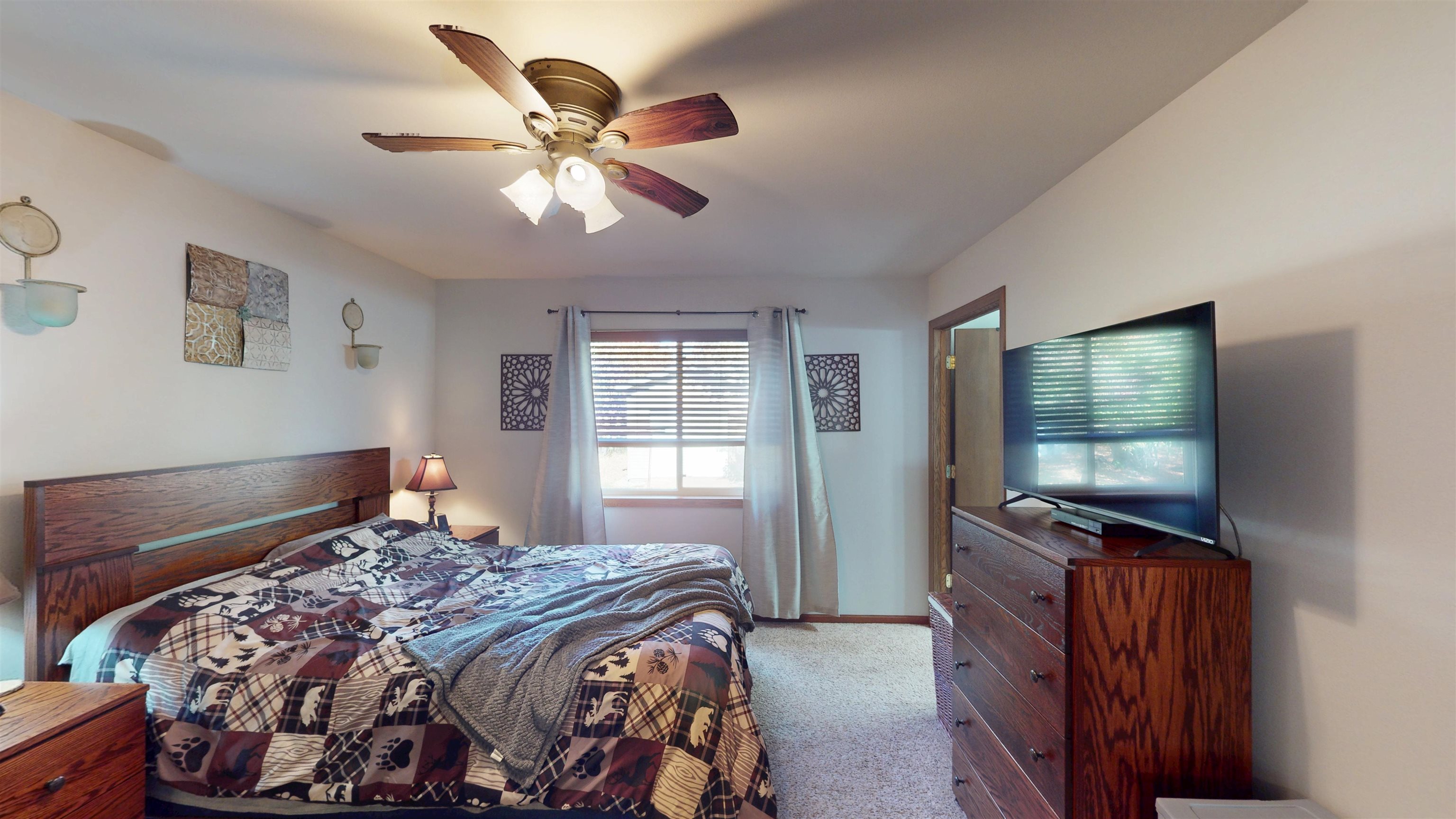 704 W ROBERTS STREET, Spencer, Wisconsin 54479, 3 Bedrooms Bedrooms, ,2 BathroomsBathrooms,Residential,For Sale,704 W ROBERTS STREET,22605162