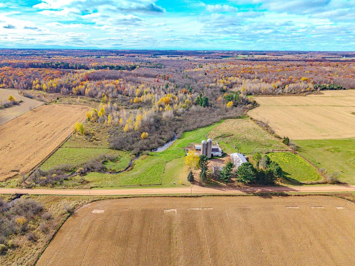 247182 BUNGALOO ROAD, Athens, Wisconsin 54411, 4 Bedrooms Bedrooms, ,3 BathroomsBathrooms,Residential,For Sale,247182 BUNGALOO ROAD,22605165