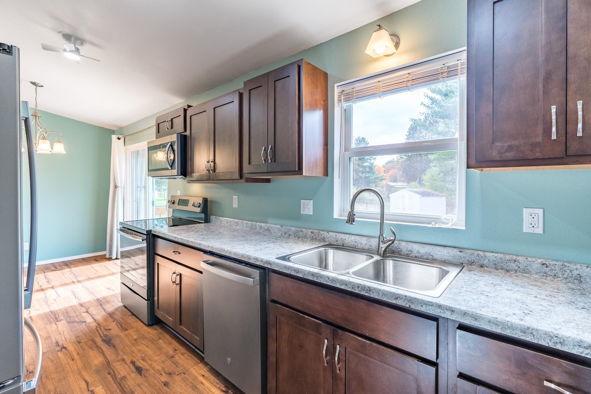 2811 NORTHWESTERN AVE, Wausau, Wisconsin 54403, 4 Bedrooms Bedrooms, ,2 BathroomsBathrooms,Residential,For Sale,2811 NORTHWESTERN AVE,22605169