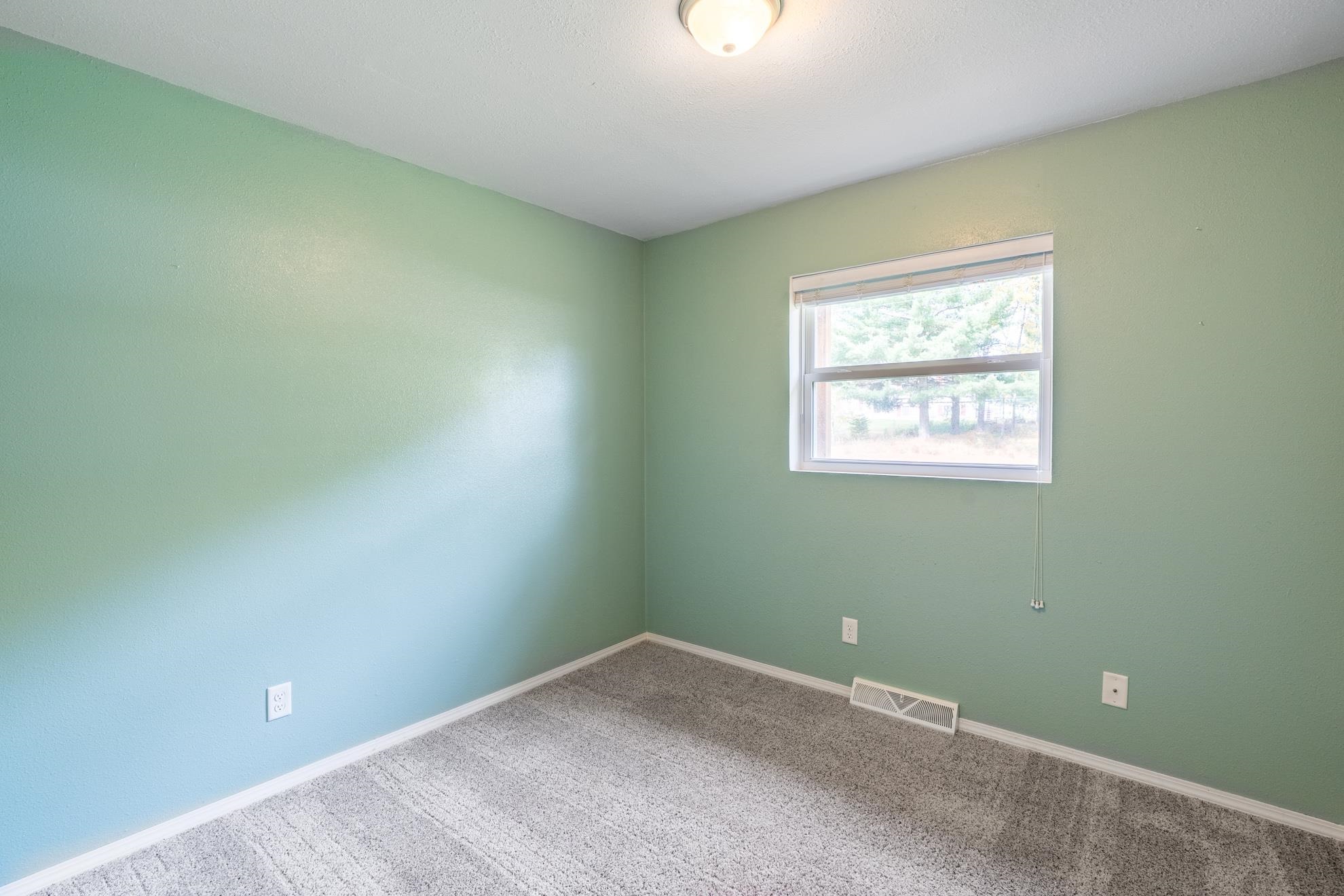 2811 NORTHWESTERN AVE, Wausau, Wisconsin 54403, 4 Bedrooms Bedrooms, ,2 BathroomsBathrooms,Residential,For Sale,2811 NORTHWESTERN AVE,22605169