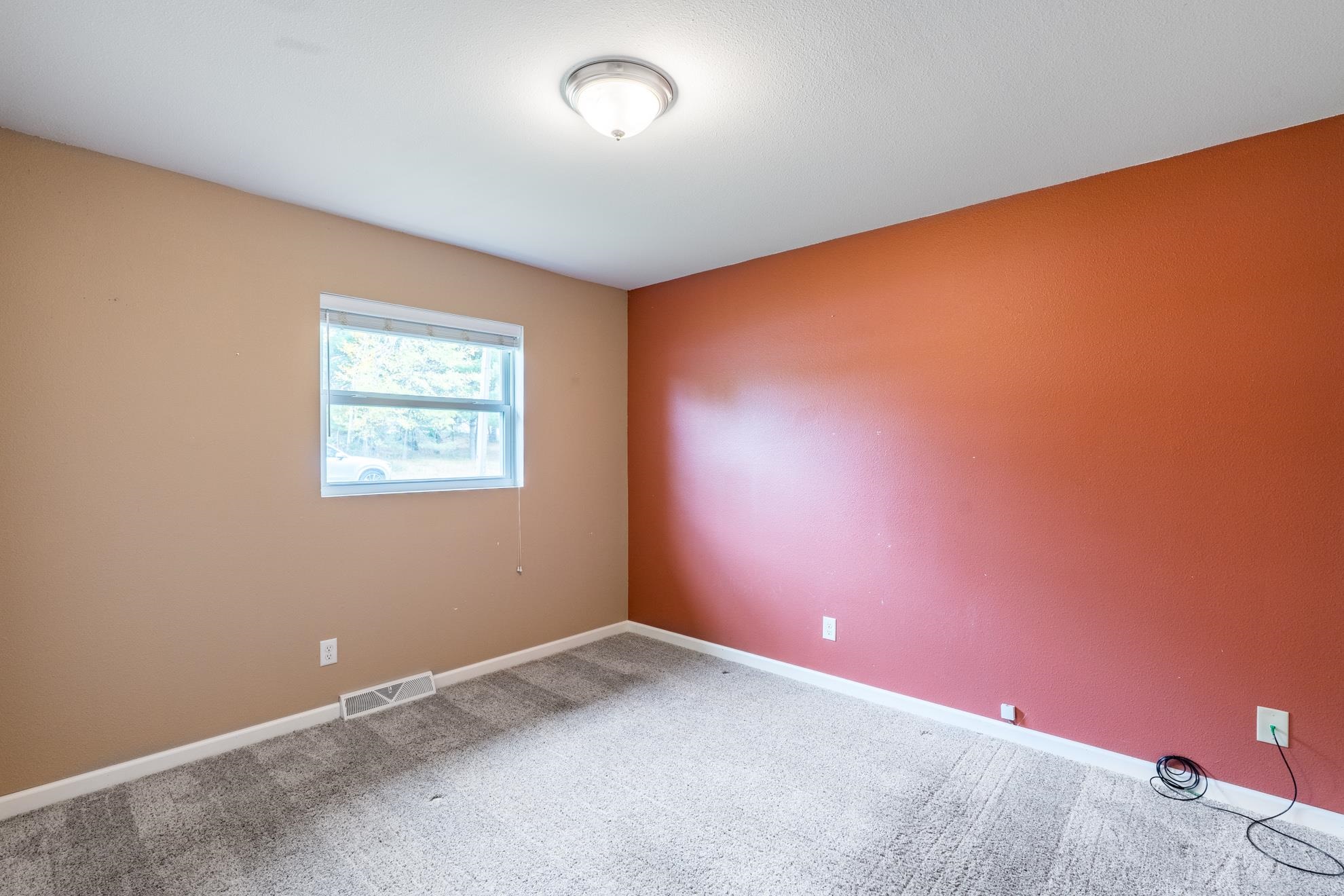 2811 NORTHWESTERN AVE, Wausau, Wisconsin 54403, 4 Bedrooms Bedrooms, ,2 BathroomsBathrooms,Residential,For Sale,2811 NORTHWESTERN AVE,22605169