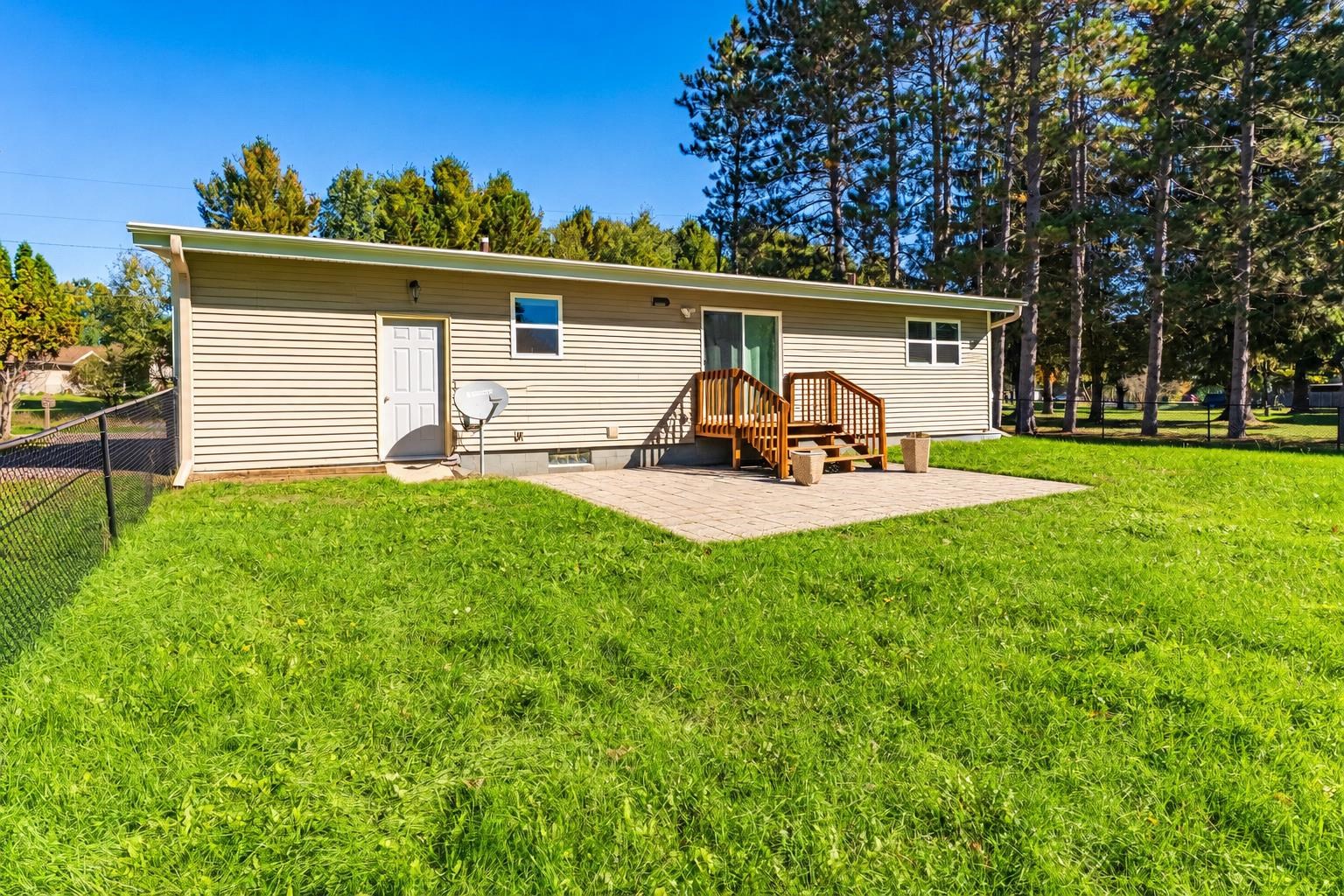 2811 NORTHWESTERN AVE, Wausau, Wisconsin 54403, 4 Bedrooms Bedrooms, ,2 BathroomsBathrooms,Residential,For Sale,2811 NORTHWESTERN AVE,22605169