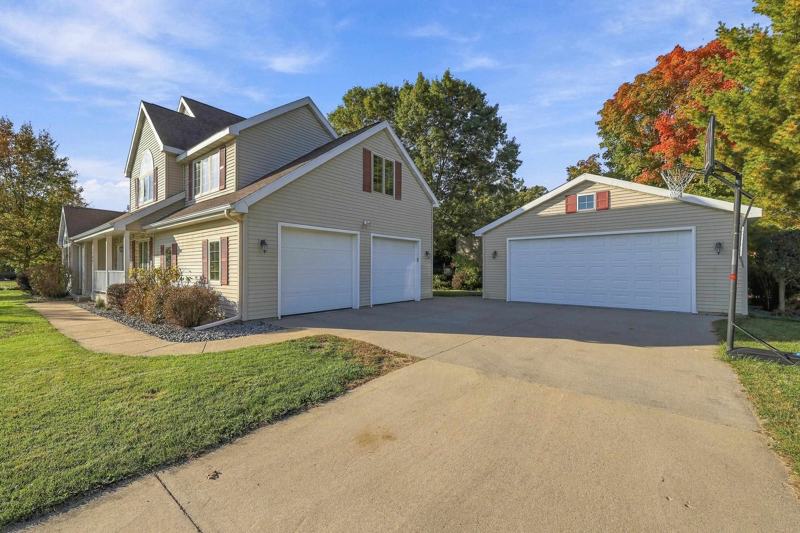 1900 APPLE COURT, Plover, Wisconsin 54467, 4 Bedrooms Bedrooms, ,2 BathroomsBathrooms,Residential,For Sale,1900 APPLE COURT,22605175
