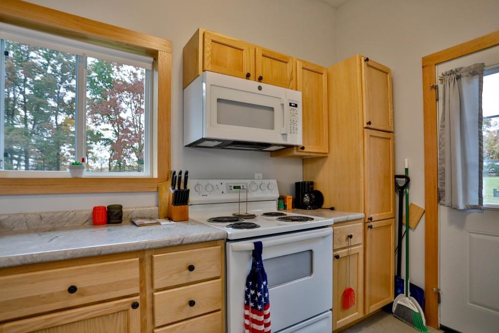 170326 IRVINGS WAY, Rosholt, Wisconsin 54440, 1 Bedroom Bedrooms, ,1 BathroomBathrooms,Residential,For Sale,170326 IRVINGS WAY,22605177