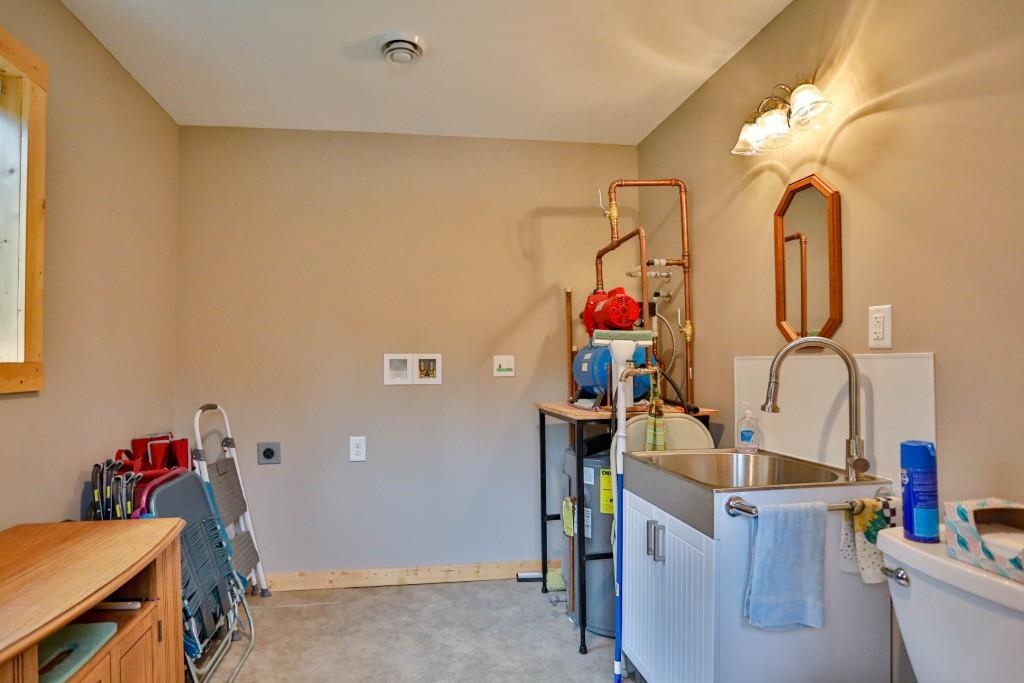 170326 IRVINGS WAY, Rosholt, Wisconsin 54440, 1 Bedroom Bedrooms, ,1 BathroomBathrooms,Residential,For Sale,170326 IRVINGS WAY,22605177