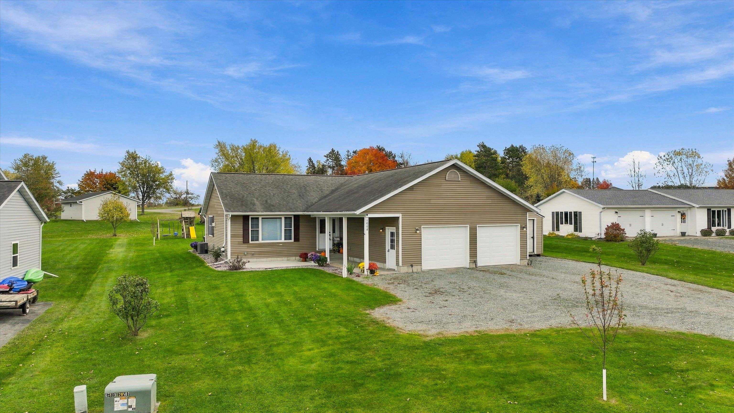 1008 DECKER STREET, Athens, Wisconsin 54411, 3 Bedrooms Bedrooms, ,2 BathroomsBathrooms,Residential,For Sale,1008 DECKER STREET,22605178