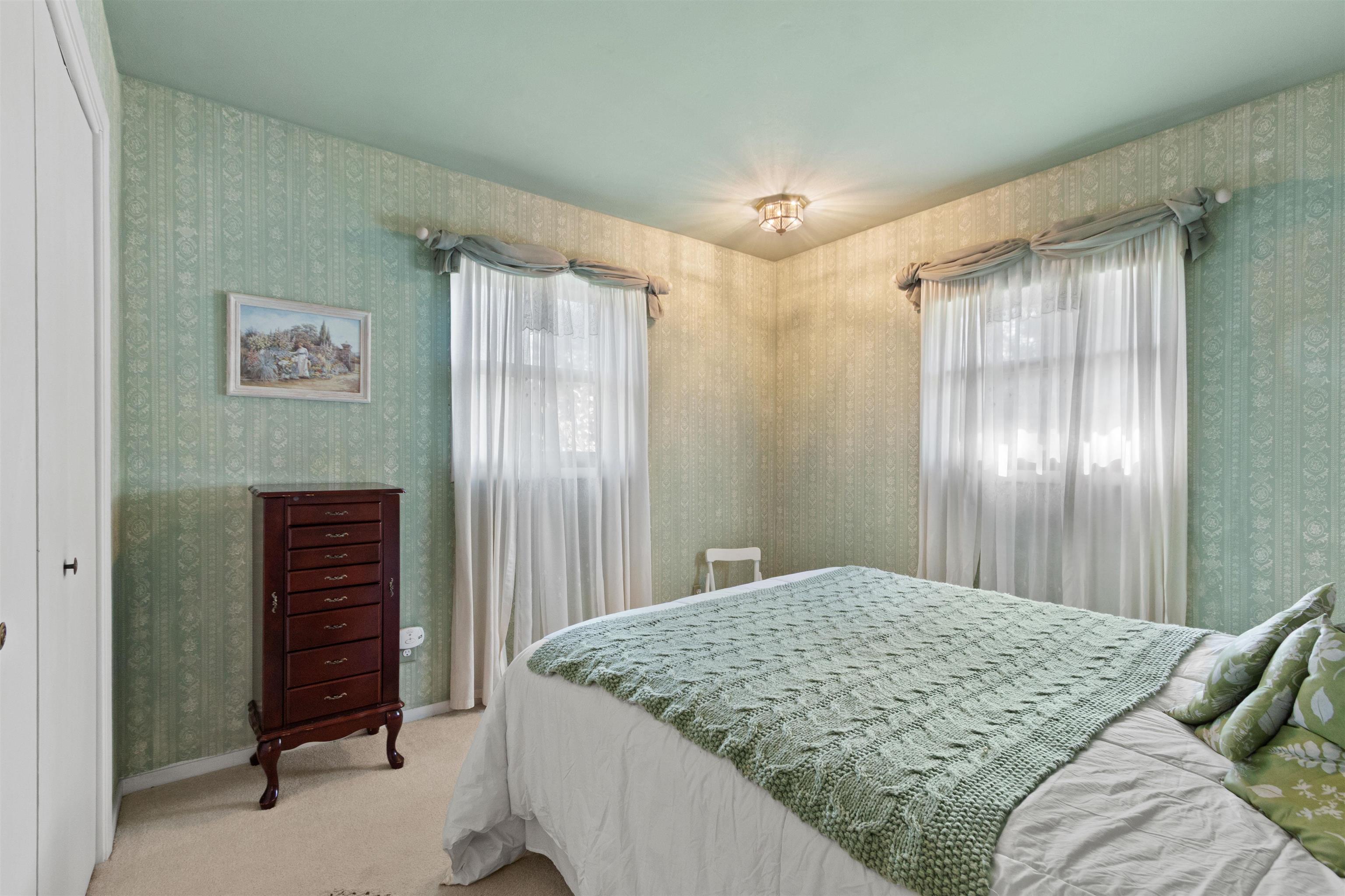 6511 BATAVIA AVENUE, Wisconsin Rapids, Wisconsin 54494, 3 Bedrooms Bedrooms, ,2 BathroomsBathrooms,Residential,For Sale,6511 BATAVIA AVENUE,22605179