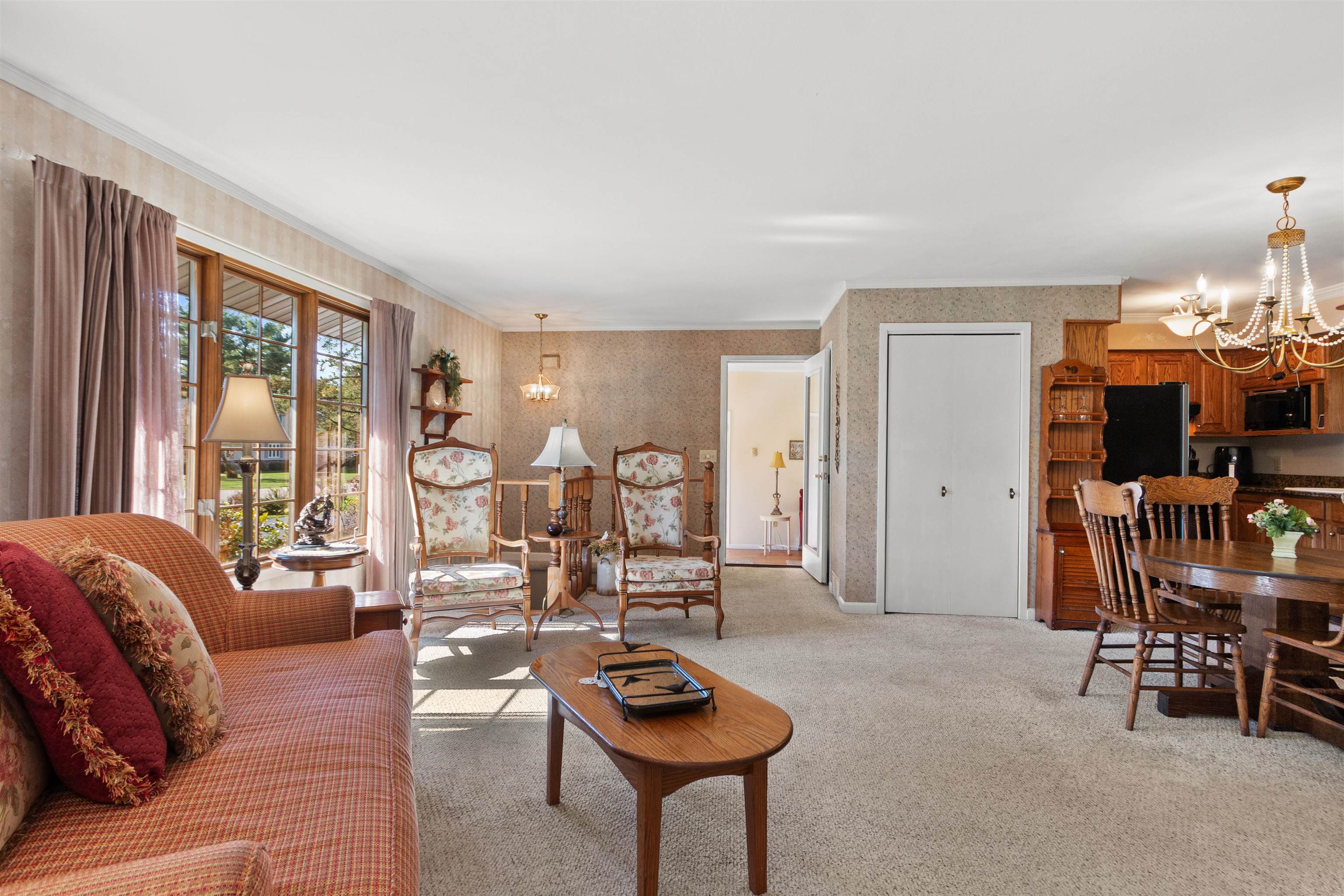 6511 BATAVIA AVENUE, Wisconsin Rapids, Wisconsin 54494, 3 Bedrooms Bedrooms, ,2 BathroomsBathrooms,Residential,For Sale,6511 BATAVIA AVENUE,22605179