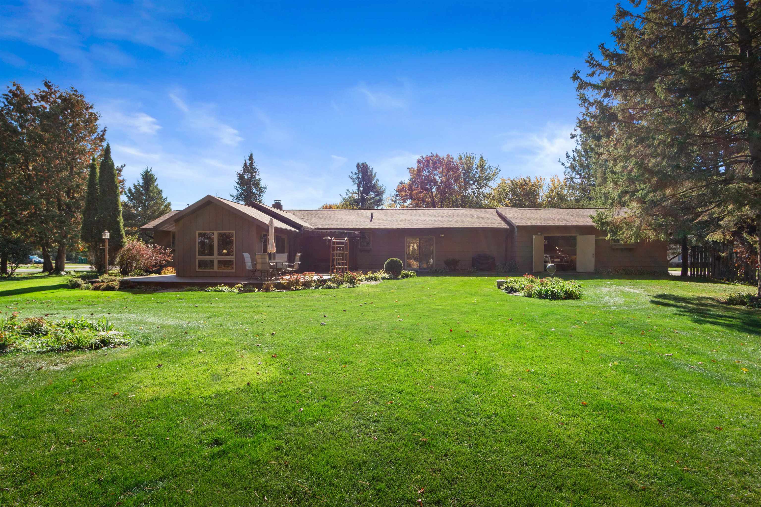 6511 BATAVIA AVENUE, Wisconsin Rapids, Wisconsin 54494, 3 Bedrooms Bedrooms, ,2 BathroomsBathrooms,Residential,For Sale,6511 BATAVIA AVENUE,22605179