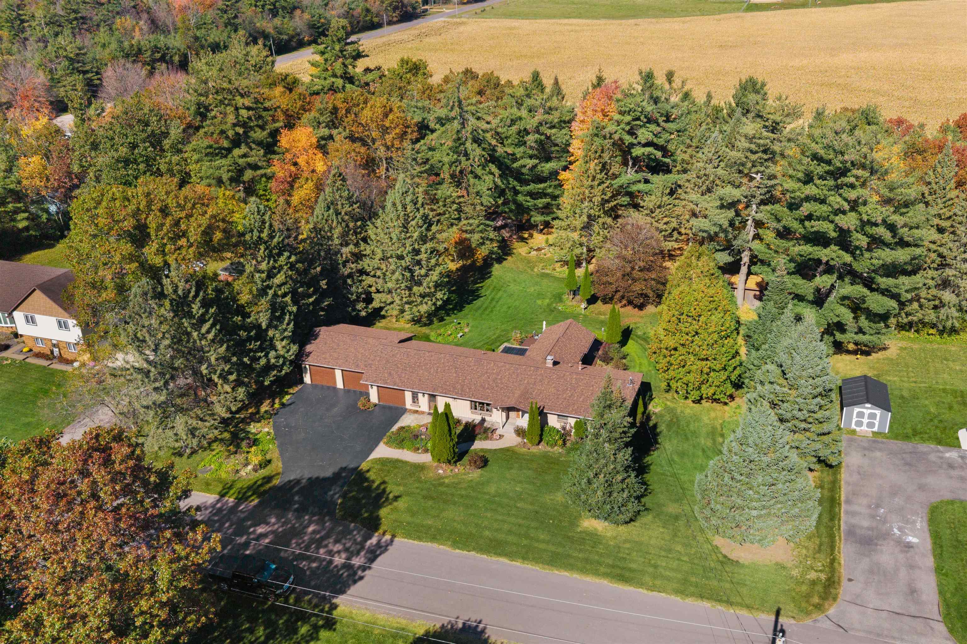 6511 BATAVIA AVENUE, Wisconsin Rapids, Wisconsin 54494, 3 Bedrooms Bedrooms, ,2 BathroomsBathrooms,Residential,For Sale,6511 BATAVIA AVENUE,22605179
