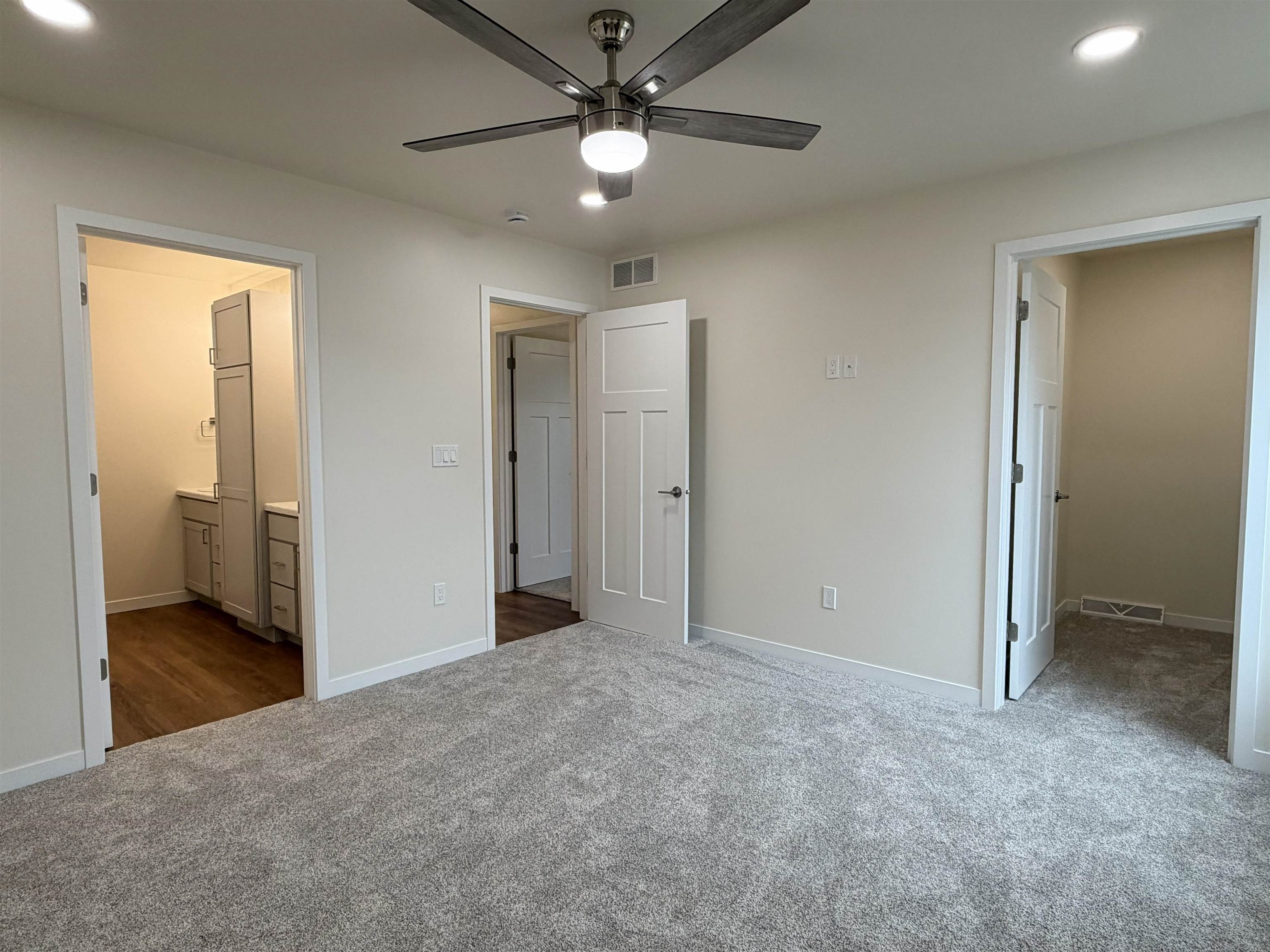 695 OAK STREET, Scandinavia, Wisconsin 54977, 4 Bedrooms Bedrooms, ,3 BathroomsBathrooms,Residential,For Sale,695 OAK STREET,22605182