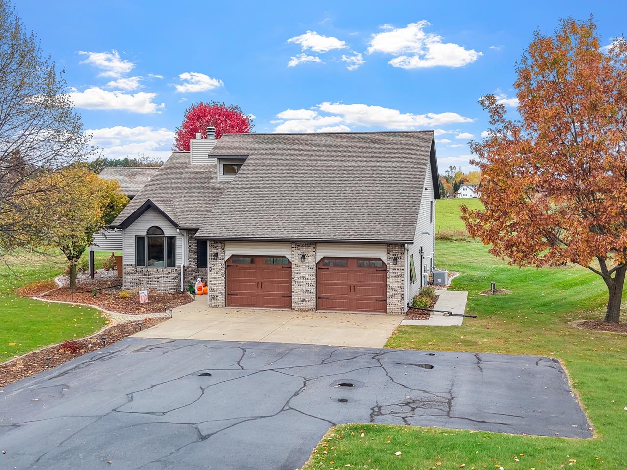 N1407 MEADOW LANE, Merrill, Wisconsin 54452, 3 Bedrooms Bedrooms, ,3 BathroomsBathrooms,Residential,For Sale,N1407 MEADOW LANE,22605183