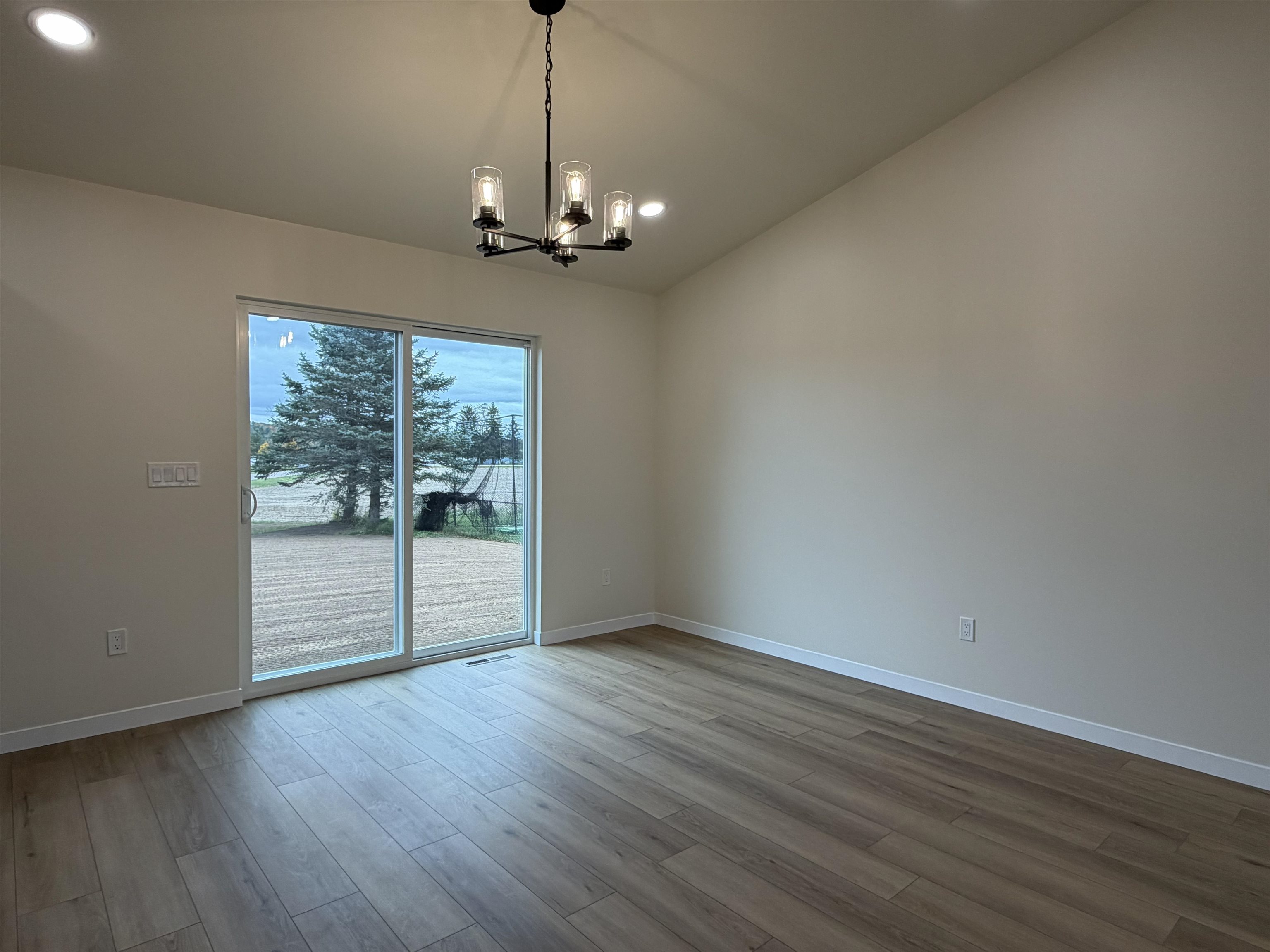 690 OAK STREET, Scandinavia, Wisconsin 54977, 3 Bedrooms Bedrooms, ,2 BathroomsBathrooms,Residential,For Sale,690 OAK STREET,22605184