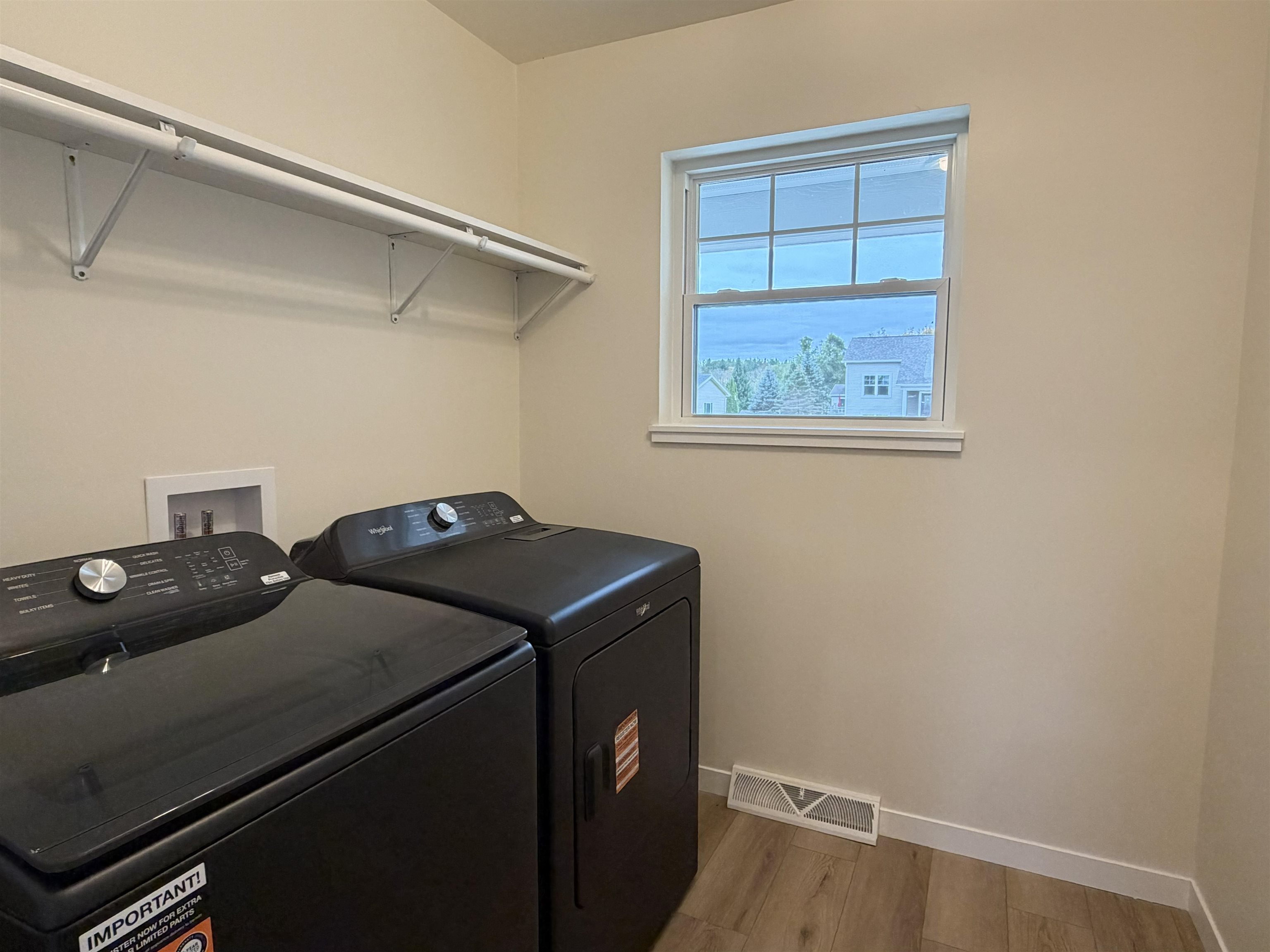690 OAK STREET, Scandinavia, Wisconsin 54977, 3 Bedrooms Bedrooms, ,2 BathroomsBathrooms,Residential,For Sale,690 OAK STREET,22605184