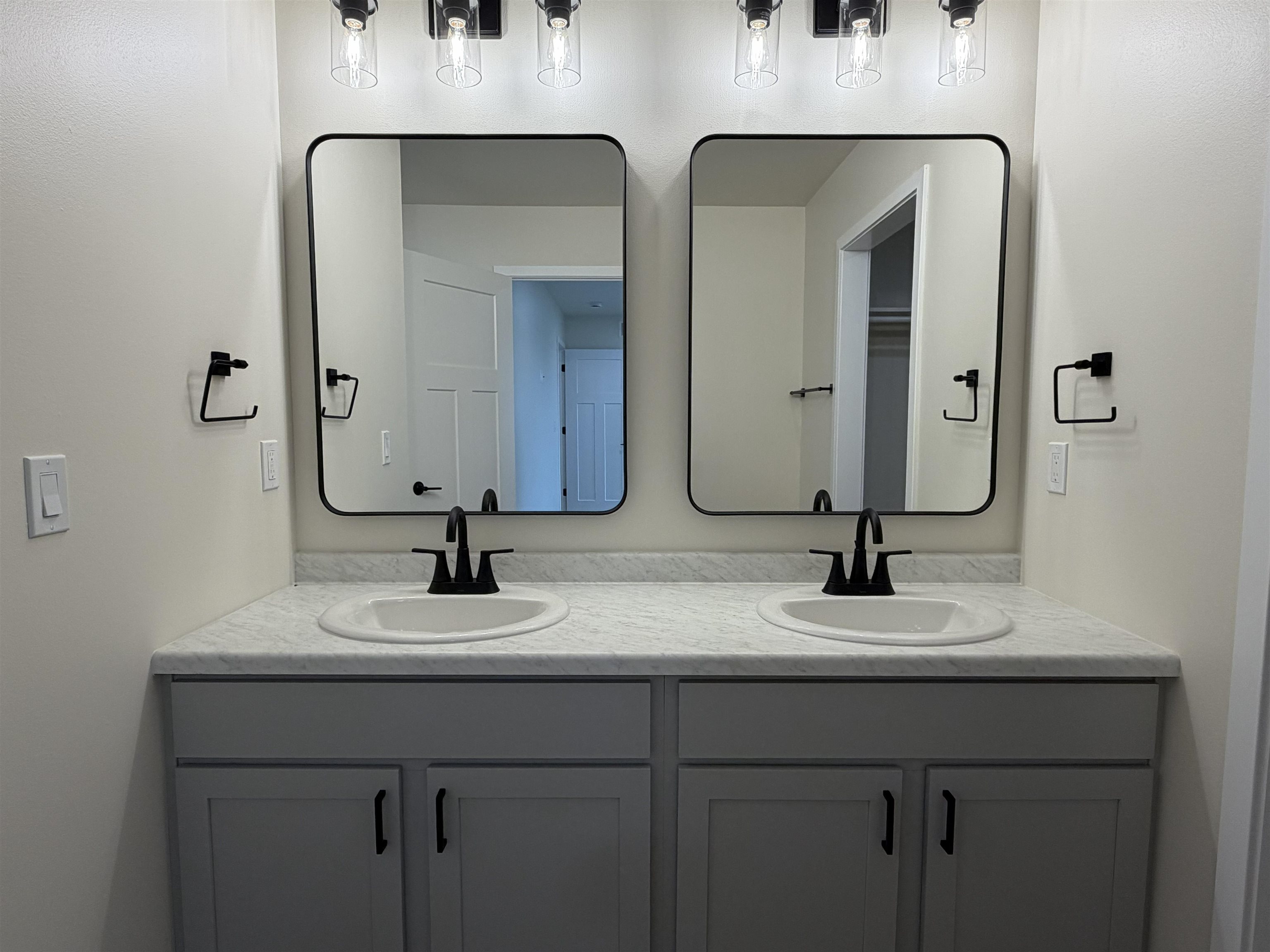 690 OAK STREET, Scandinavia, Wisconsin 54977, 3 Bedrooms Bedrooms, ,2 BathroomsBathrooms,Residential,For Sale,690 OAK STREET,22605184