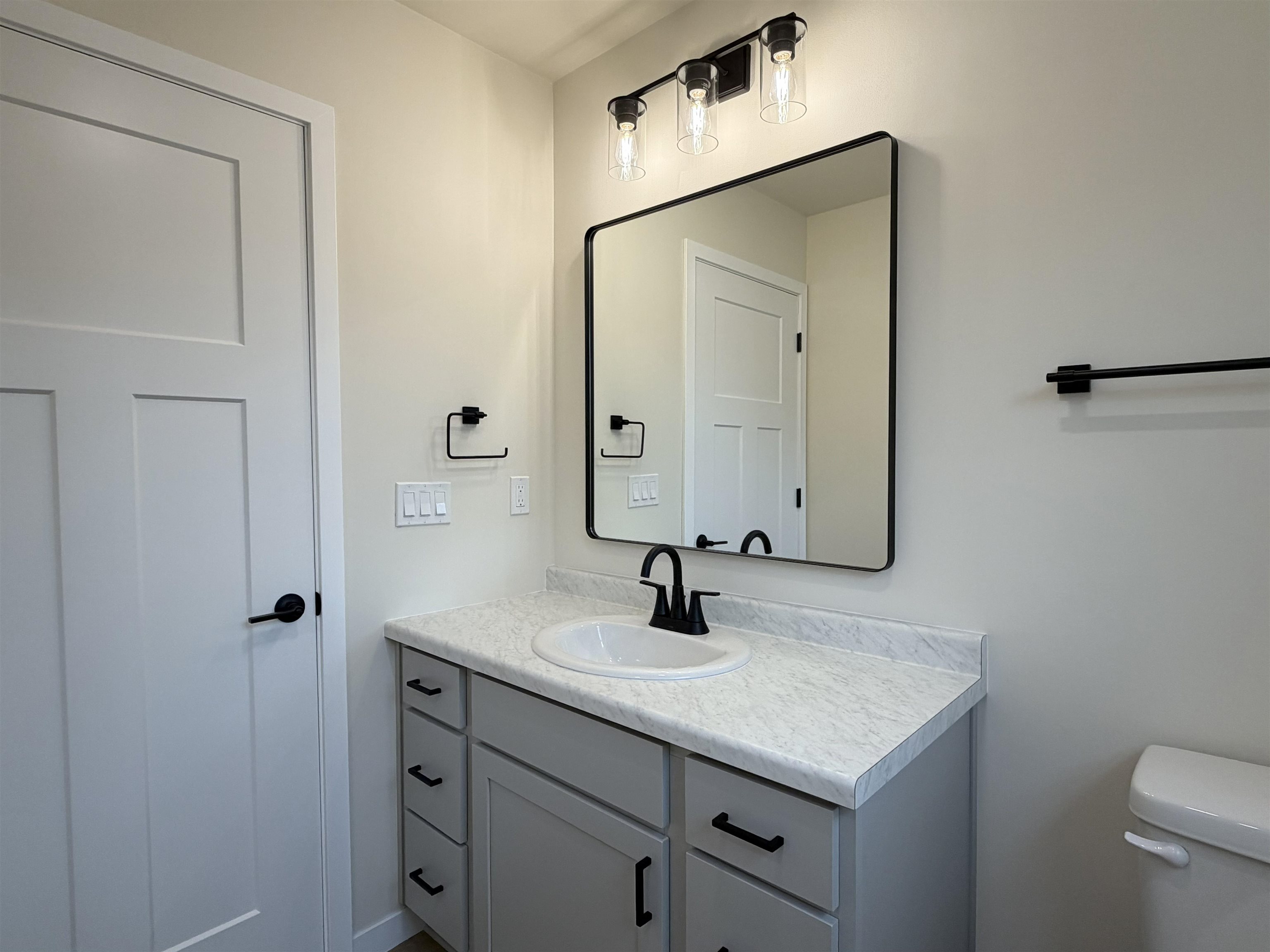 690 OAK STREET, Scandinavia, Wisconsin 54977, 3 Bedrooms Bedrooms, ,2 BathroomsBathrooms,Residential,For Sale,690 OAK STREET,22605184