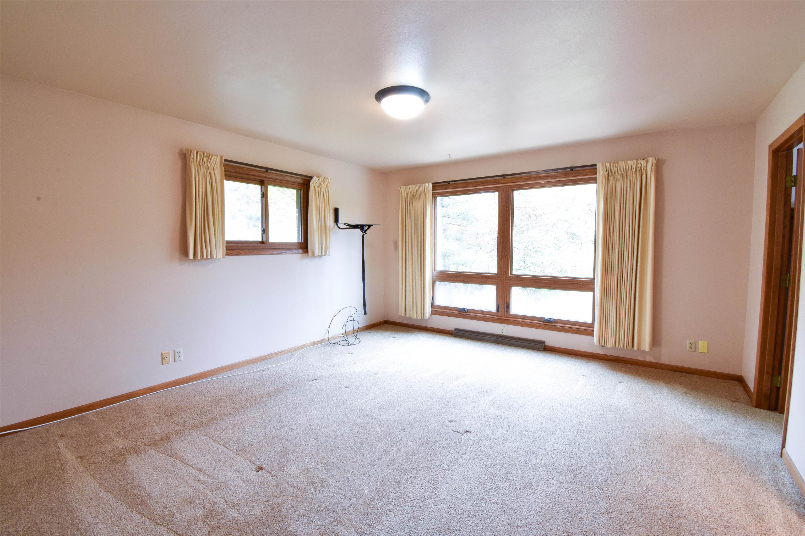 2311 RAINBOW DRIVE, Plover, Wisconsin 54467, 4 Bedrooms Bedrooms, ,3 BathroomsBathrooms,Residential,For Sale,2311 RAINBOW DRIVE,22605187