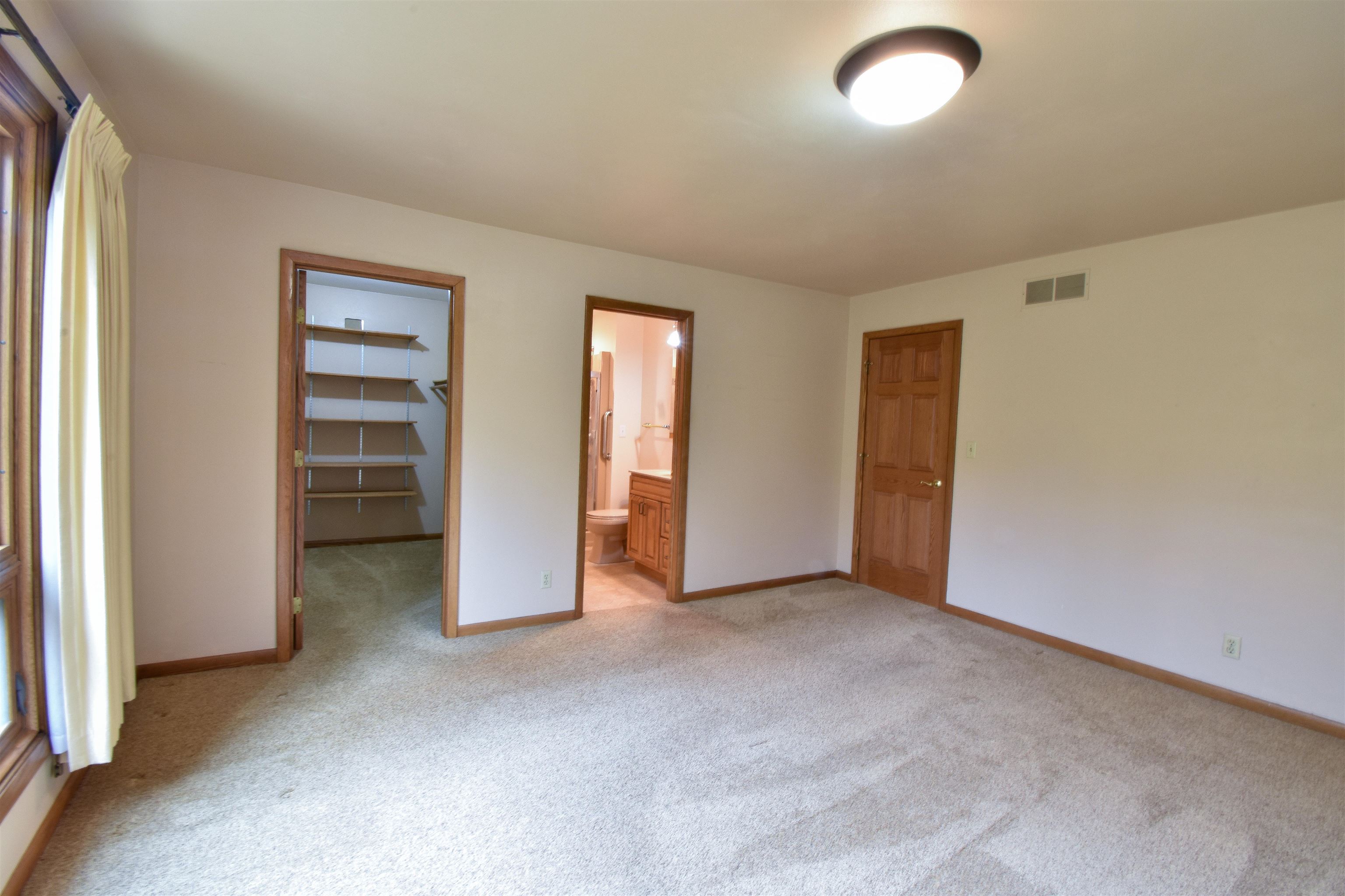2311 RAINBOW DRIVE, Plover, Wisconsin 54467, 4 Bedrooms Bedrooms, ,3 BathroomsBathrooms,Residential,For Sale,2311 RAINBOW DRIVE,22605187