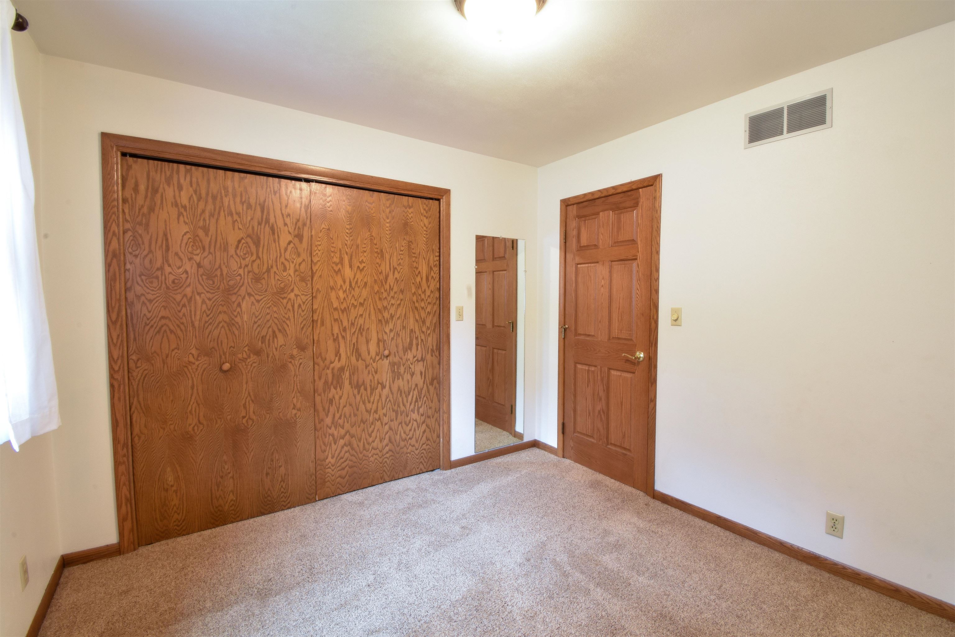 2311 RAINBOW DRIVE, Plover, Wisconsin 54467, 4 Bedrooms Bedrooms, ,3 BathroomsBathrooms,Residential,For Sale,2311 RAINBOW DRIVE,22605187