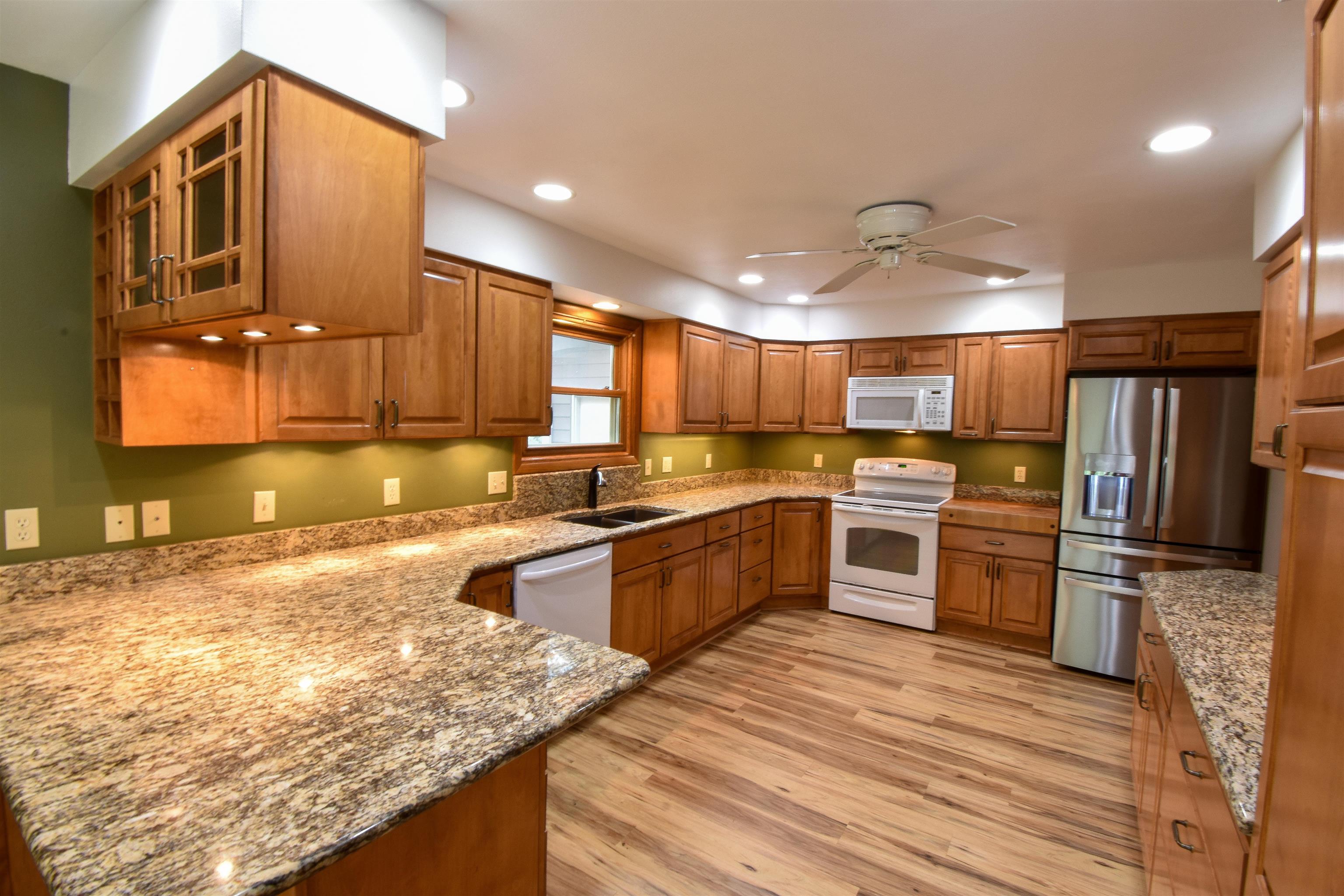 2311 RAINBOW DRIVE, Plover, Wisconsin 54467, 4 Bedrooms Bedrooms, ,3 BathroomsBathrooms,Residential,For Sale,2311 RAINBOW DRIVE,22605187