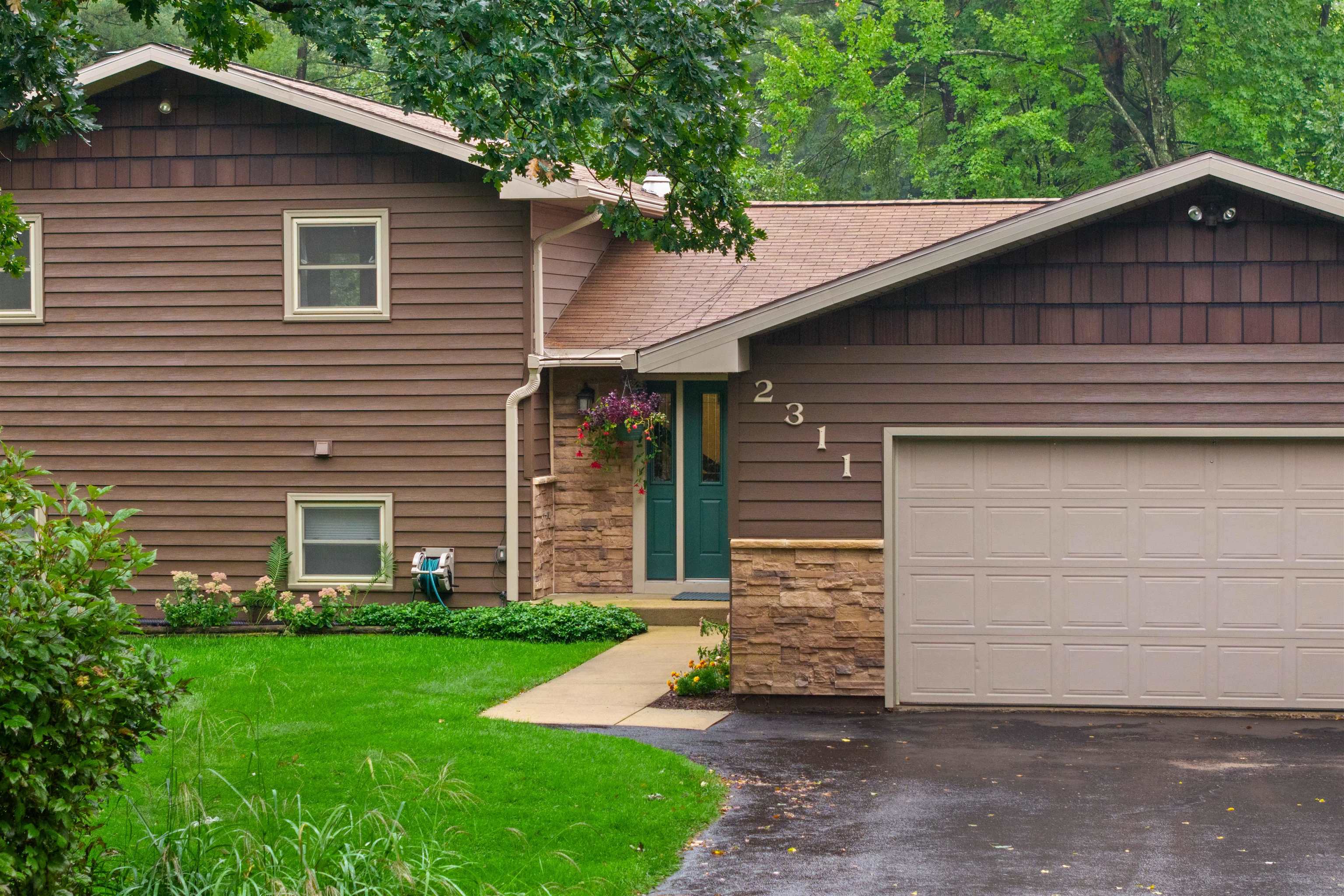 2311 RAINBOW DRIVE, Plover, Wisconsin 54467, 4 Bedrooms Bedrooms, ,3 BathroomsBathrooms,Residential,For Sale,2311 RAINBOW DRIVE,22605187
