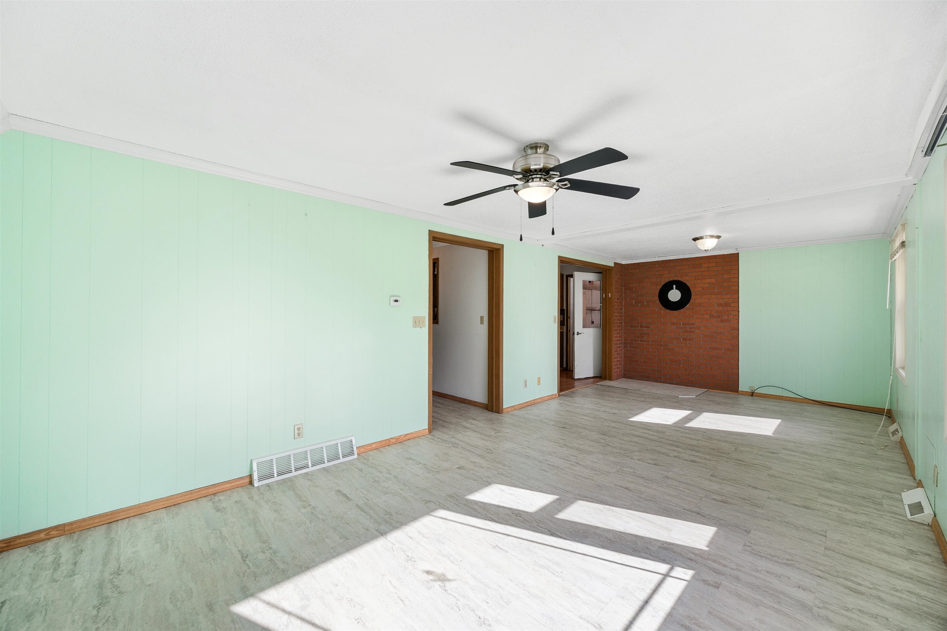 521 BAILEY STREET, Waupaca, Wisconsin 54981, 3 Bedrooms Bedrooms, ,2 BathroomsBathrooms,Residential,For Sale,521 BAILEY STREET,22605188