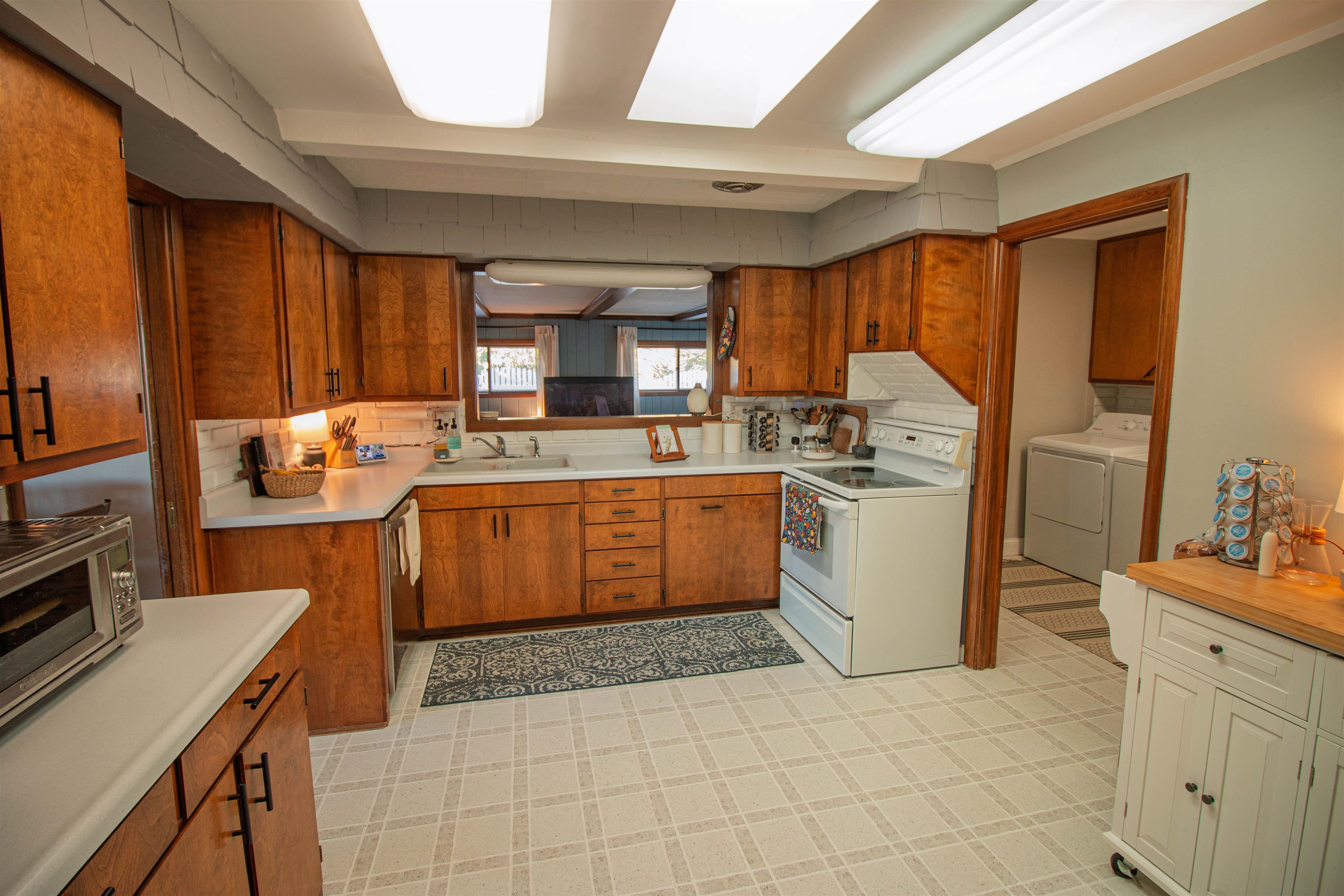 1818 BAKER STREET, Wisconsin Rapids, Wisconsin 54494, 3 Bedrooms Bedrooms, ,2 BathroomsBathrooms,Residential,For Sale,1818 BAKER STREET,22605202