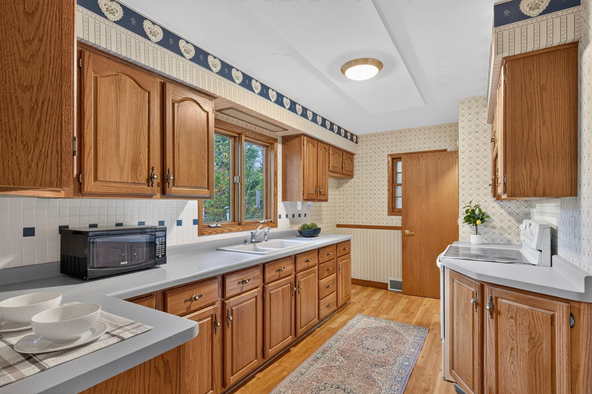 1430 WOODBINE STREET, Wisconsin Rapids, Wisconsin 54495, 3 Bedrooms Bedrooms, ,3 BathroomsBathrooms,Residential,For Sale,1430 WOODBINE STREET,22605203