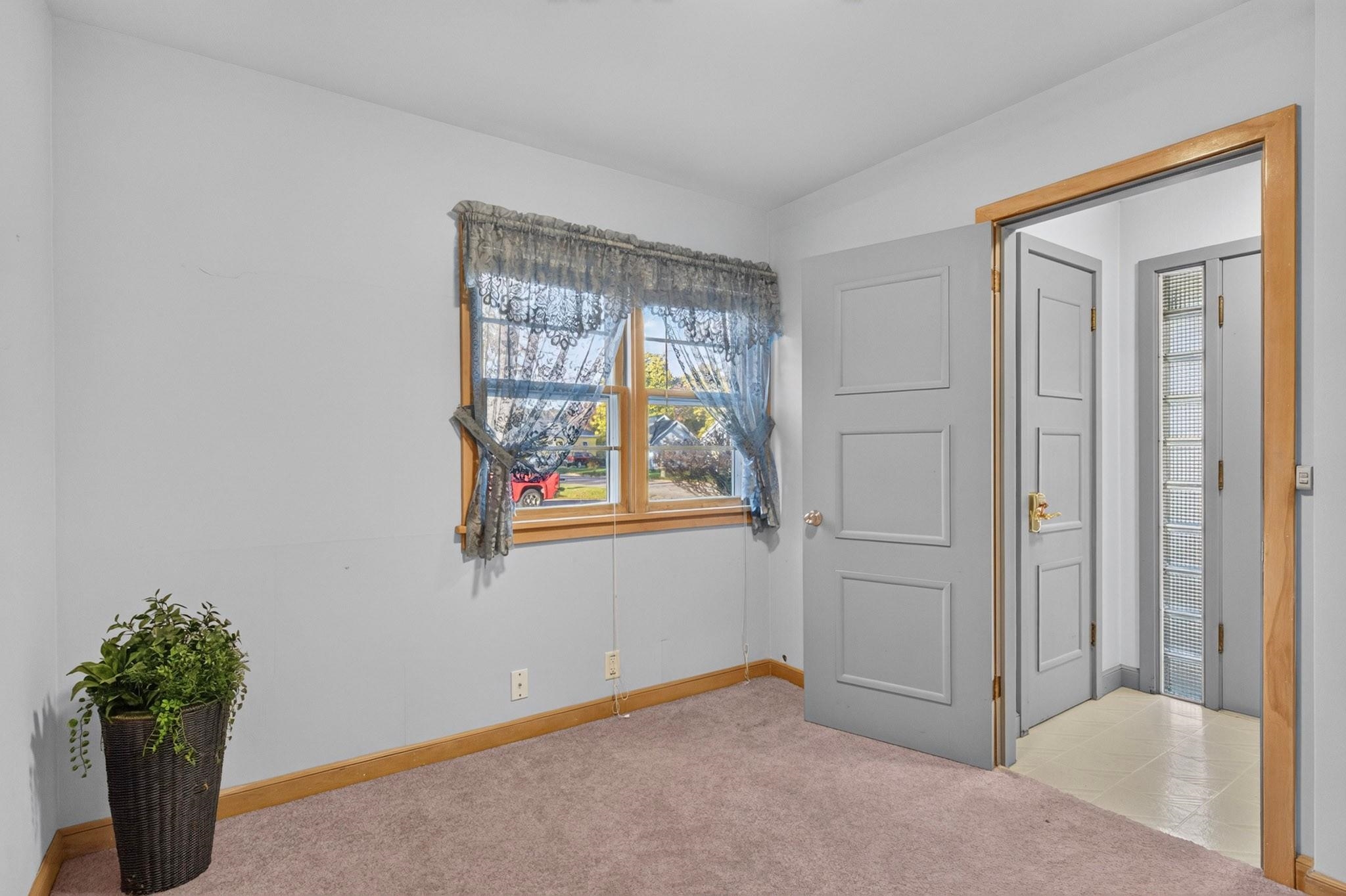 1430 WOODBINE STREET, Wisconsin Rapids, Wisconsin 54495, 3 Bedrooms Bedrooms, ,3 BathroomsBathrooms,Residential,For Sale,1430 WOODBINE STREET,22605203