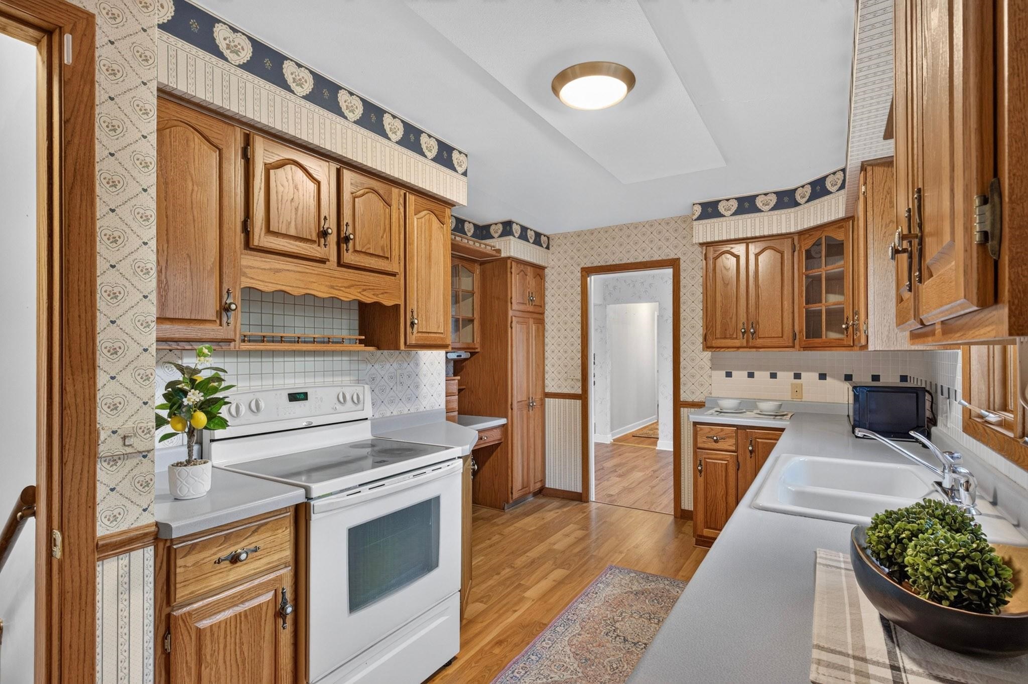 1430 WOODBINE STREET, Wisconsin Rapids, Wisconsin 54495, 3 Bedrooms Bedrooms, ,3 BathroomsBathrooms,Residential,For Sale,1430 WOODBINE STREET,22605203