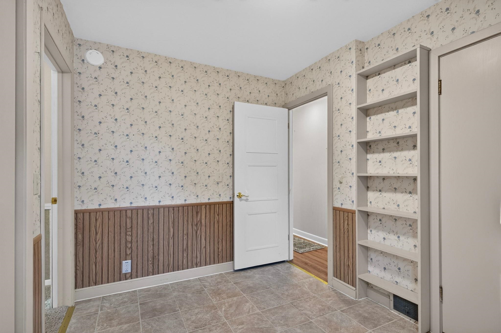1430 WOODBINE STREET, Wisconsin Rapids, Wisconsin 54495, 3 Bedrooms Bedrooms, ,3 BathroomsBathrooms,Residential,For Sale,1430 WOODBINE STREET,22605203