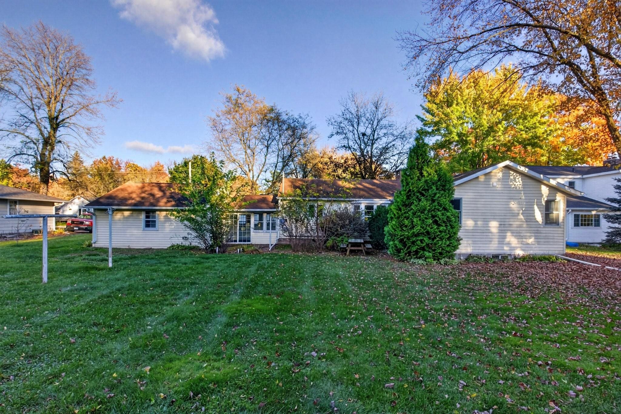 1430 WOODBINE STREET, Wisconsin Rapids, Wisconsin 54495, 3 Bedrooms Bedrooms, ,3 BathroomsBathrooms,Residential,For Sale,1430 WOODBINE STREET,22605203